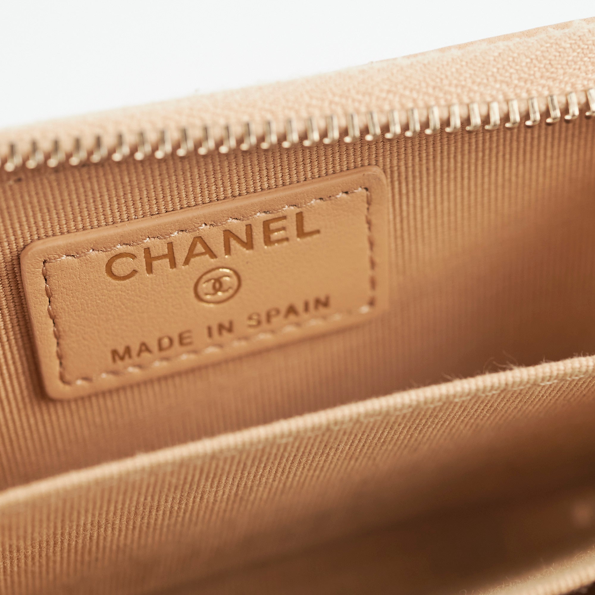 Chanel 19 Zip Cardholder Wallet in Beige - Luxury Leather Card Case for Women, Perfect for Everyday Use & Travel Essentials