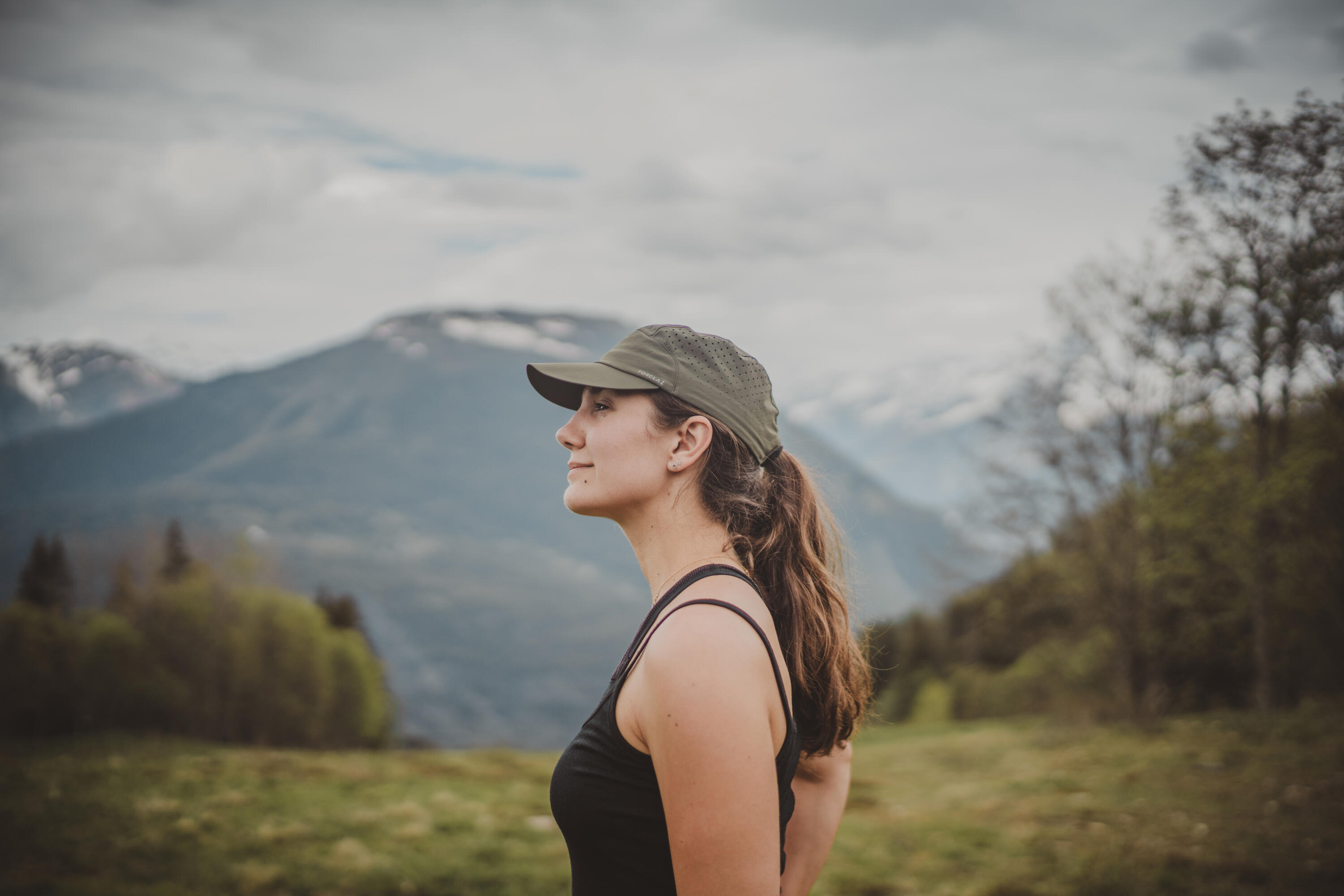 Simond Trek 500 Merino Wool Hiking Tank Top for Women - Breathable & Odor-Resistant Activewear for Outdoor Adventures & Travel