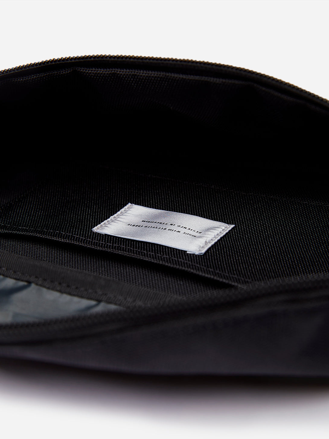 Stylish Aste Crossbody Bag for Women - Fashionable & Lightweight Shoulder Purse - Perfect for Travel, Shopping & Everyday Use