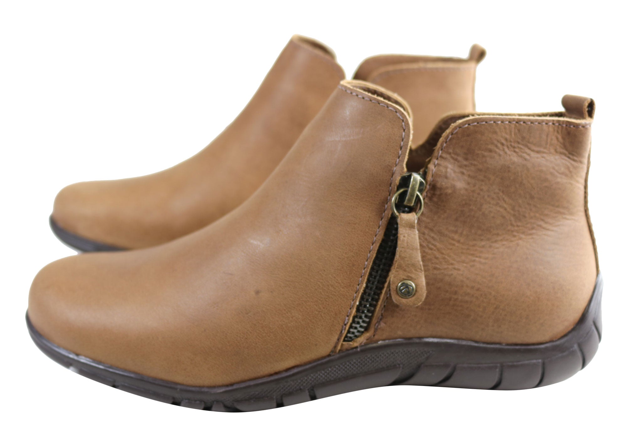 Andacco Women's Comfortable Leather Ankle Boots - Made in Brazil - Stylish & Durable for Casual Wear, Office & Outdoor Activities