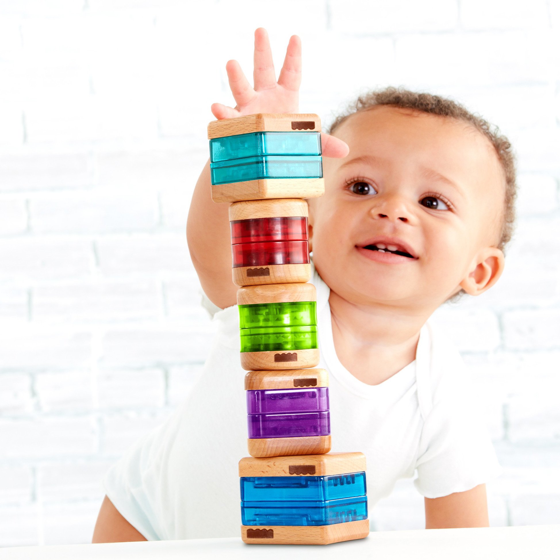 Fisher-Price Wooden Learning Toy with Surprise Shapes - Educational Montessori Shape Sorter for Toddlers 1-3 Years - Perfect for Early Childhood Development & Sensory Play