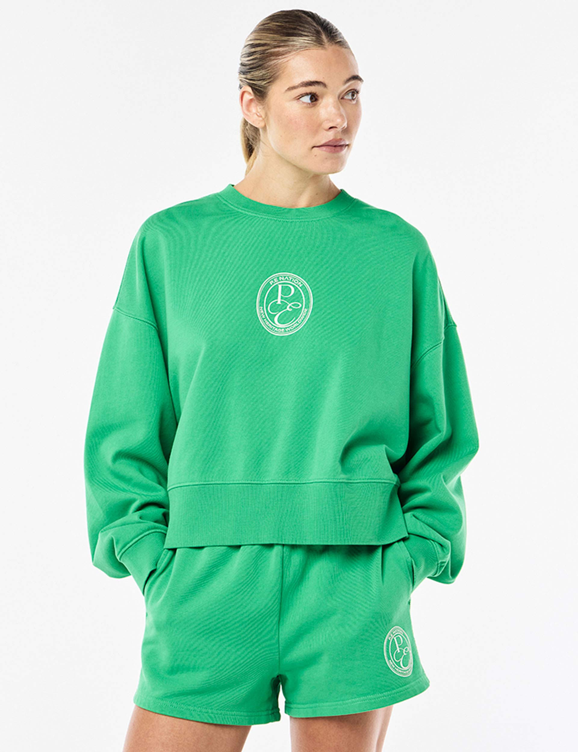 Exposition Sweatshirt - Washed Kelly Green Vintage Pullover for Men & Women - Perfect for Casual Wear, Street Style & Outdoor Activities