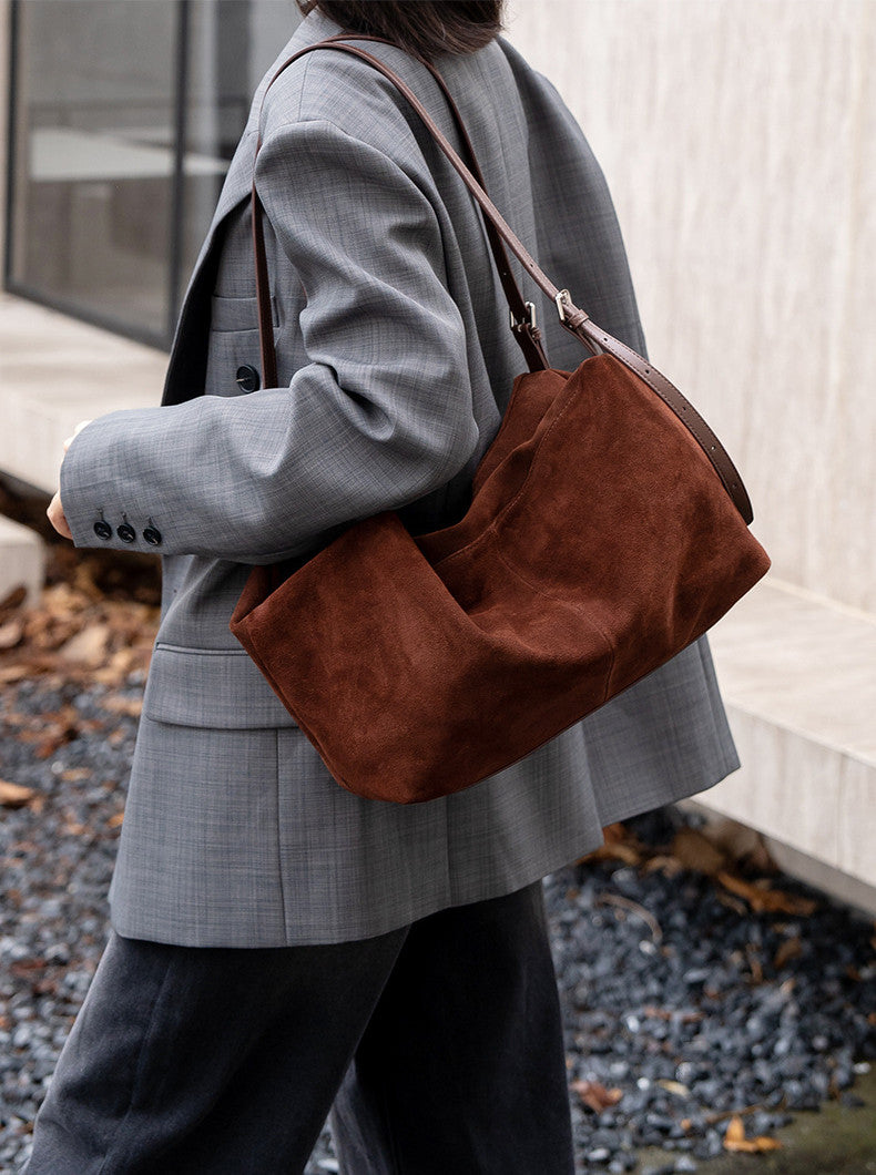 Stylish and Comfortable Shoulder Bag for Women - Perfect for Work, Travel, and Everyday Use