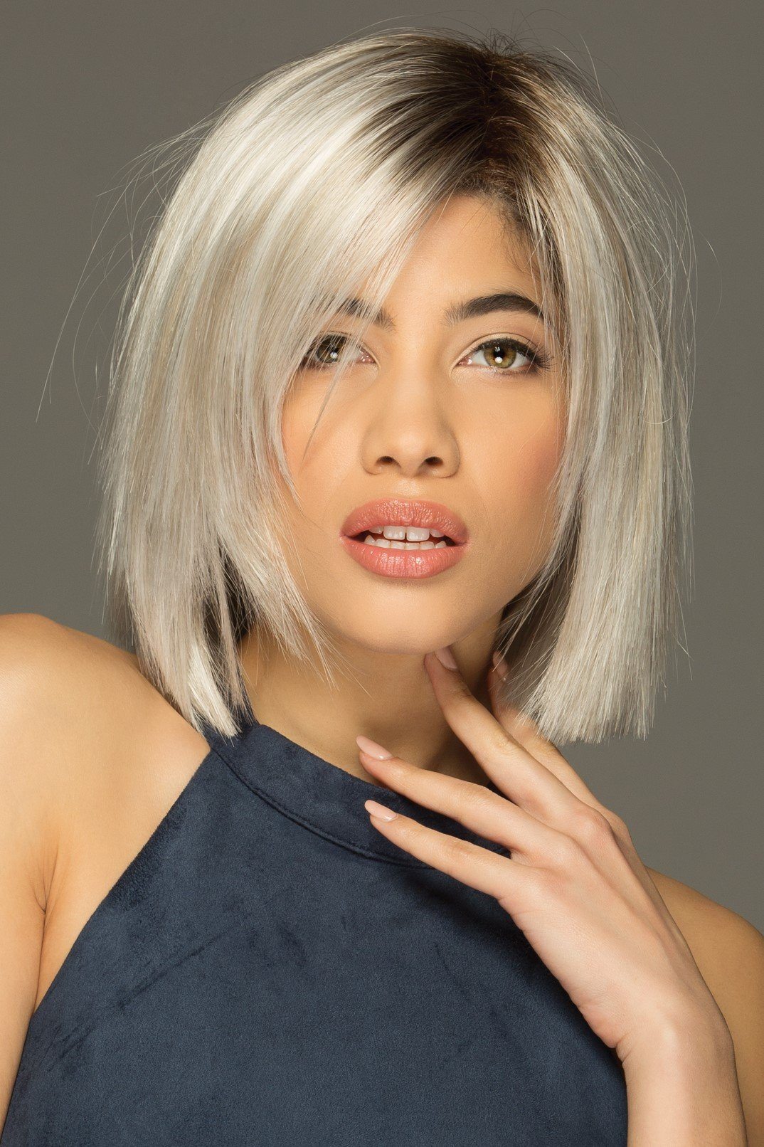 Estetica Wigs Ellis - Premium Synthetic Lace Front Wig for Women - Natural Looking Human Hair Wigs for Daily Wear, Cosplay & Special Occasions