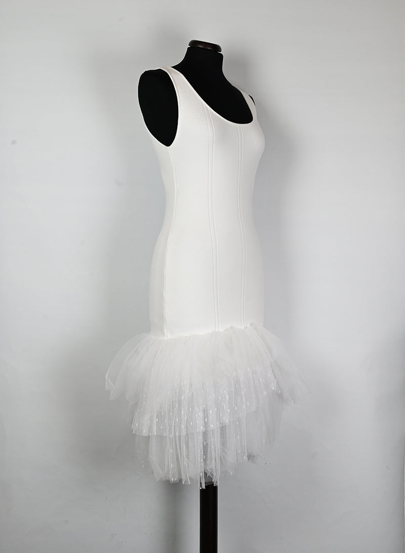 Elegant White Tulle Dress Size 40 - Perfect for Weddings, Parties & Special Occasions
