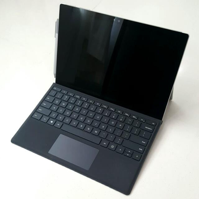 Microsoft Surface Pro 4 - Intel Core i5-6300U Processor, 256GB SSD Storage, 12.3