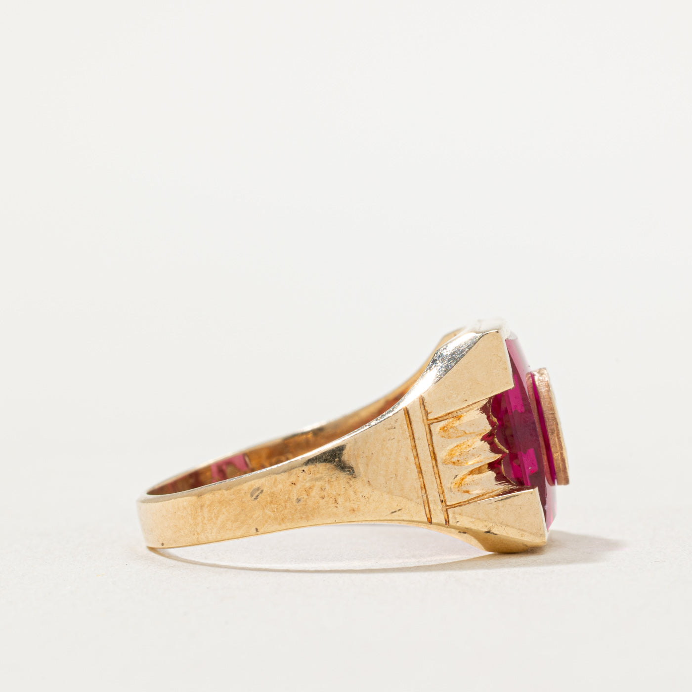 Synthetic Ruby 'G' Initial Signet Ring - 1.70ct Size 10.75 - Elegant Personalized Jewelry for Men & Women - Perfect for Gifts, Engagements & Special Occasions