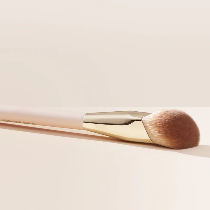 Rare Beauty Liquid Touch Foundation Brush - Soft Synthetic Bristles for Flawless Makeup Application - Perfect for Liquid & Cream Foundations - Ideal for Everyday Makeup & Professional Use