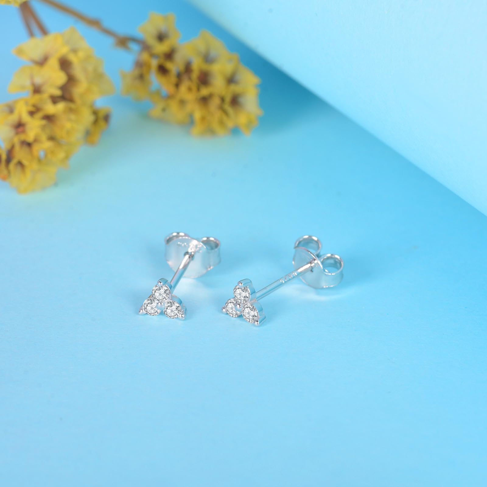 Sterling Silver Flower Stud Earrings for Women & Men - 1 Pair 4mm Cubic Zirconia CZ Earrings | Hypoallergenic Cartilage & Tragus Piercing Jewelry for Teens - Perfect for Everyday Wear, Gifts & Special Occasions