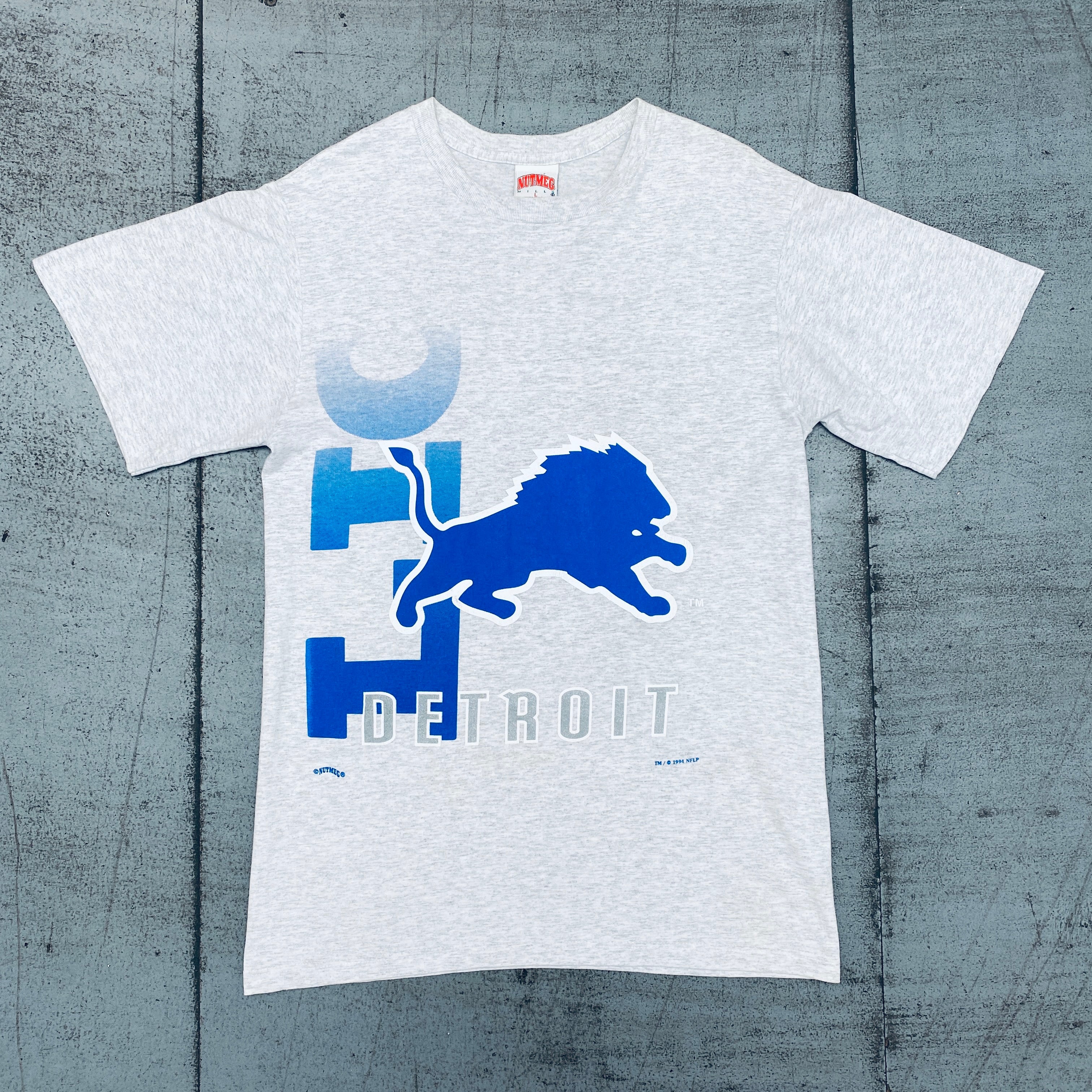 1994 Detroit Lions Nutmeg Mills Graphic Tee - Vintage NFL Football T-Shirt (Medium/Large) - Perfect for Game Day, Sports Bars & Retro Fashion