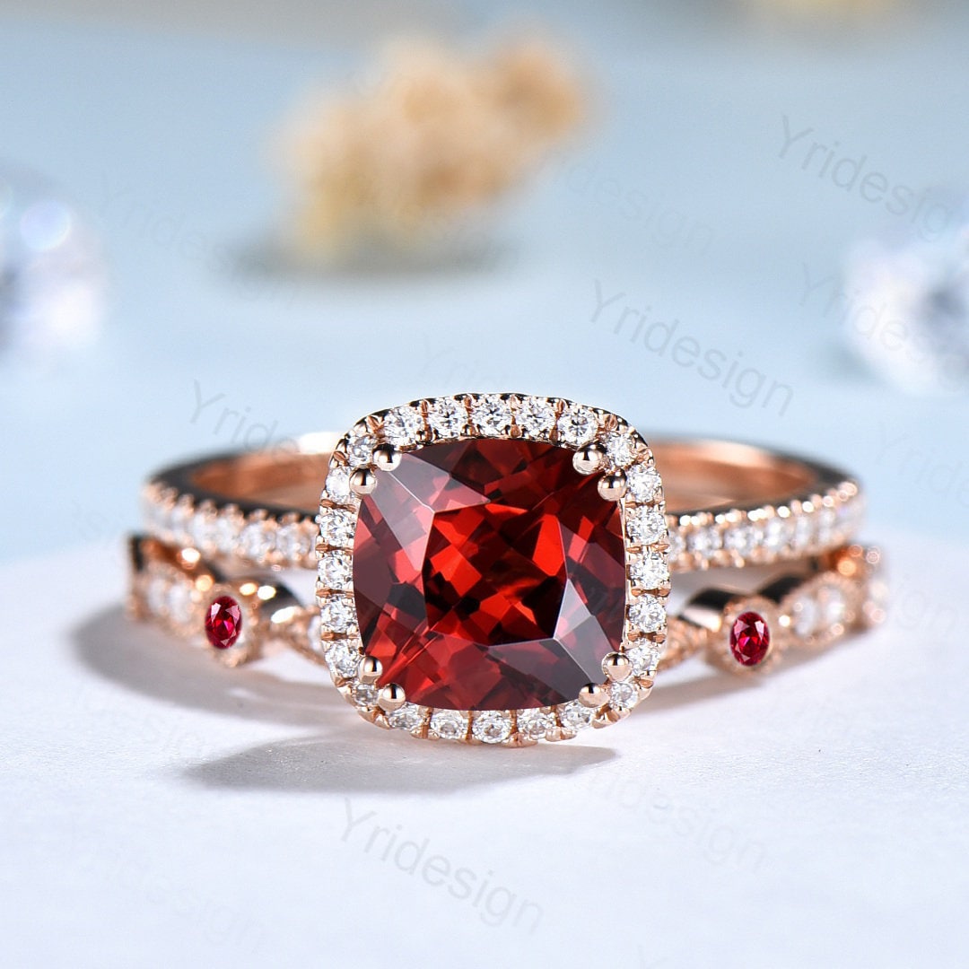 14K Rose Gold Vintage Cushion Cut Garnet Wedding Ring Set for Women - Art Deco Halo Diamond Bridal Engagement Ring | Perfect for Weddings, Anniversaries & Special Occasions
