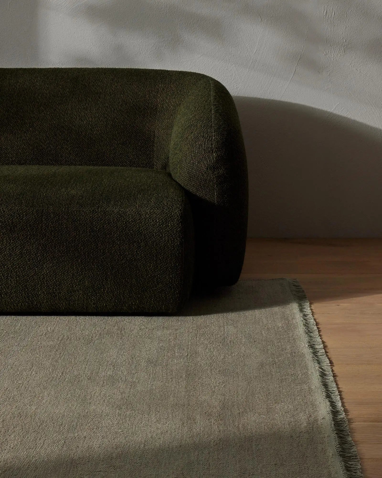 Emilio Rug Flint - Soft & Durable Handmade Area Rug for Living Room, Bedroom, Office - Perfect for Home Decor & Interior Design