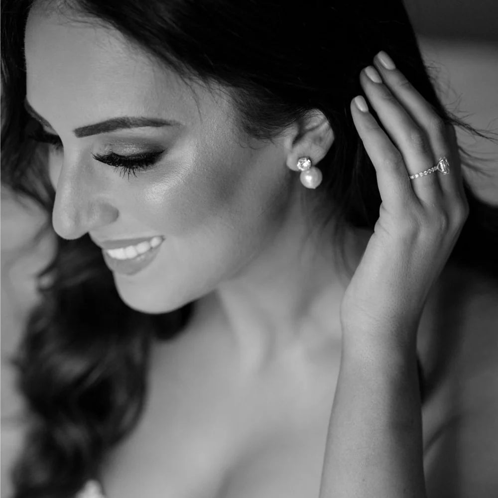 Swarovski Crystal & Pearl Bridal Stud Earrings in Rhodium Silver - Elegant Wedding Jewelry for Brides, Bridesmaids, and Formal Occasions