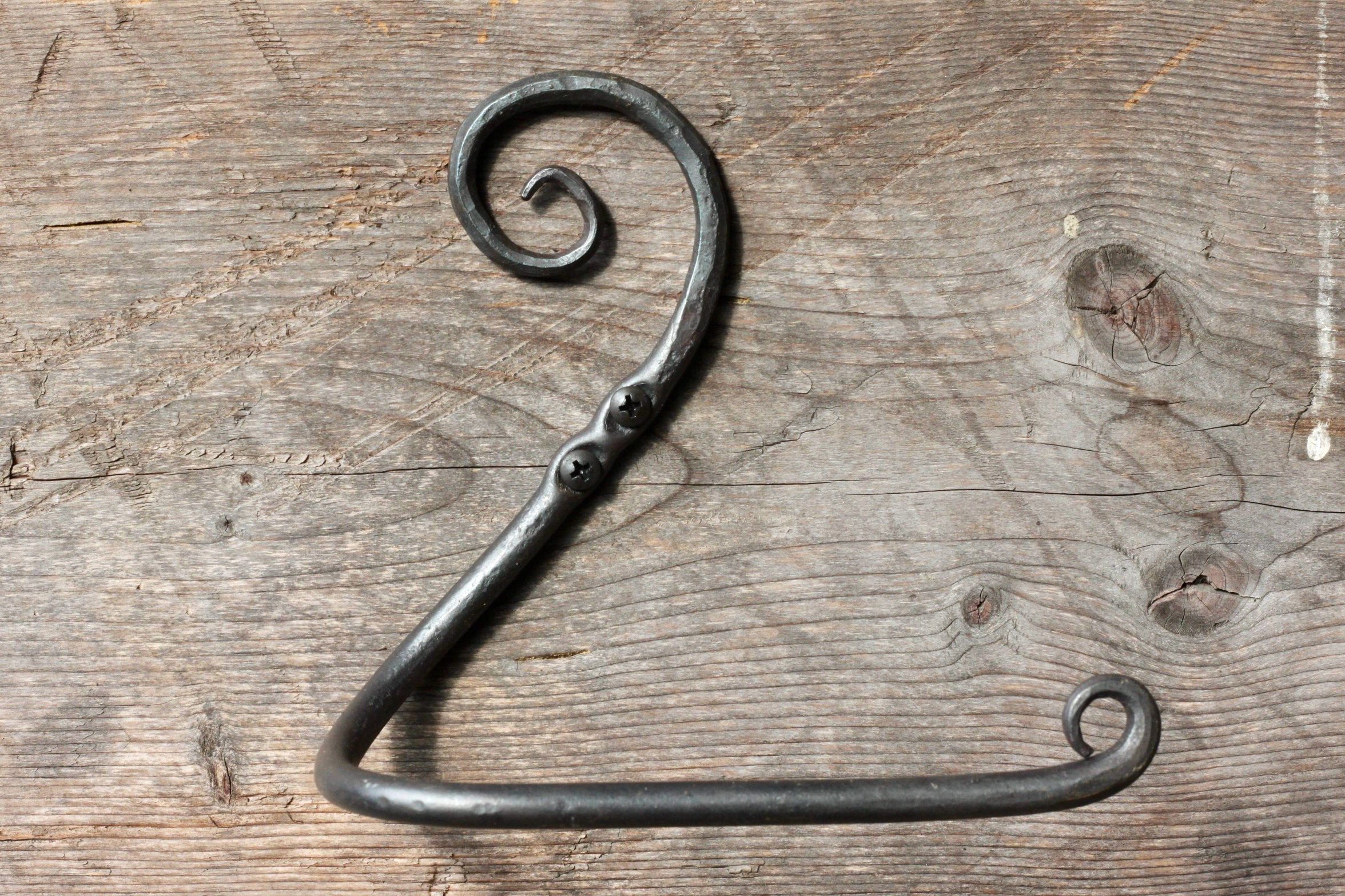 Elegant Scroll Design Hand Towel Rack - Rustic Bathroom & Kitchen Towel Holder for Home Decor - Perfect for Farmhouse, Vintage, or Modern Style Spaces
