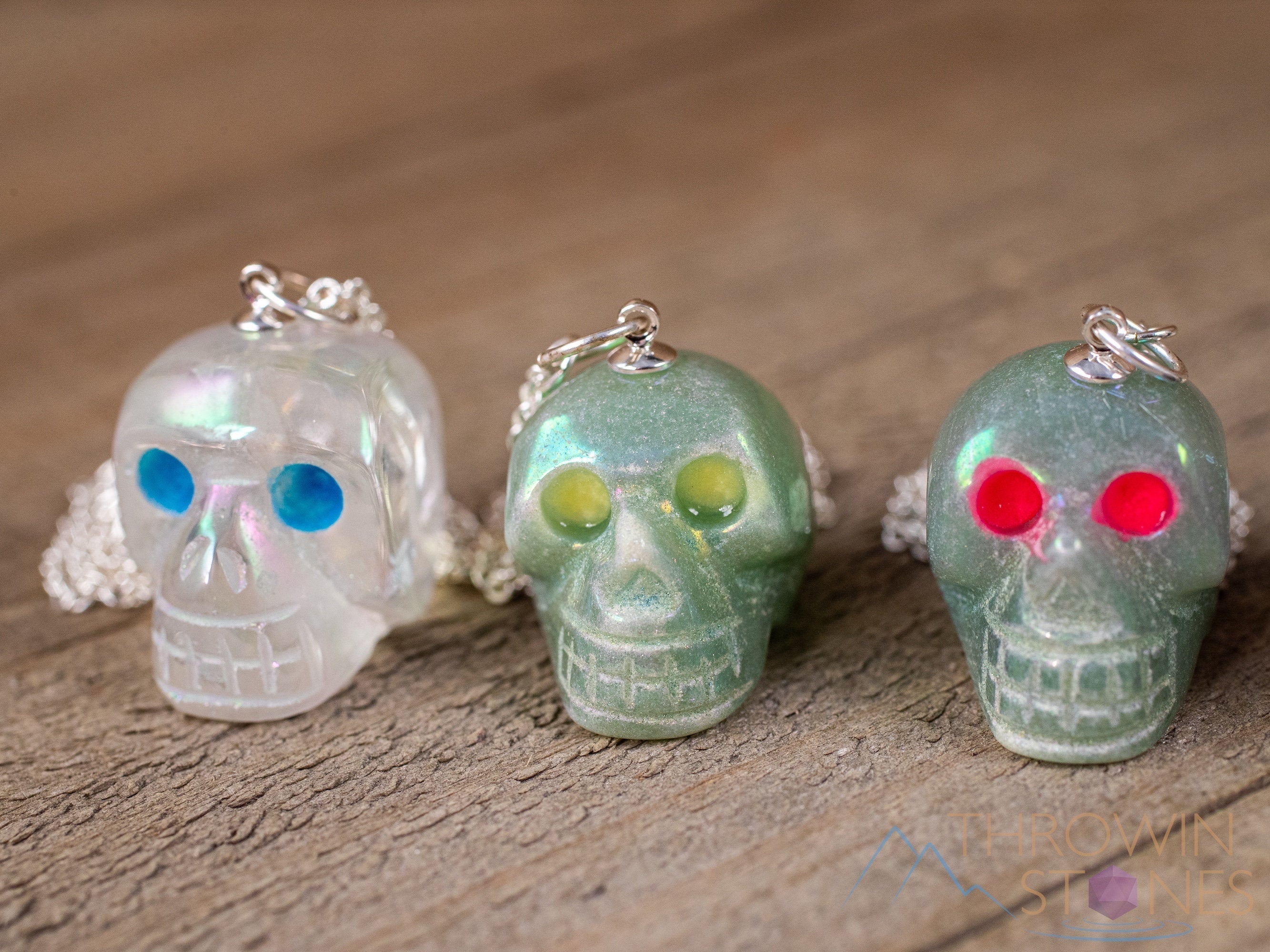 AURA QUARTZ Crystal Skull Necklace with Glow in the Dark Eyes - Pastel Goth & Crystal Jewelry for Women | Perfect for Halloween, Cosplay & Alternative Fashion (E1749)