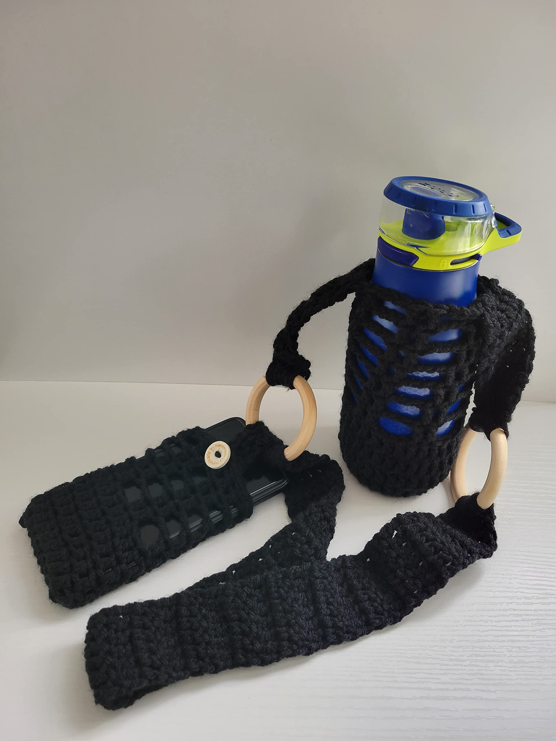 Adjustable Crossbody Water Bottle Holder with Phone Pocket - Handmade Crochet Bottle Carrier for Hiking, Gym & Travel (Blue) - Perfect for Outdoor Activities, Workouts and Daily Commute