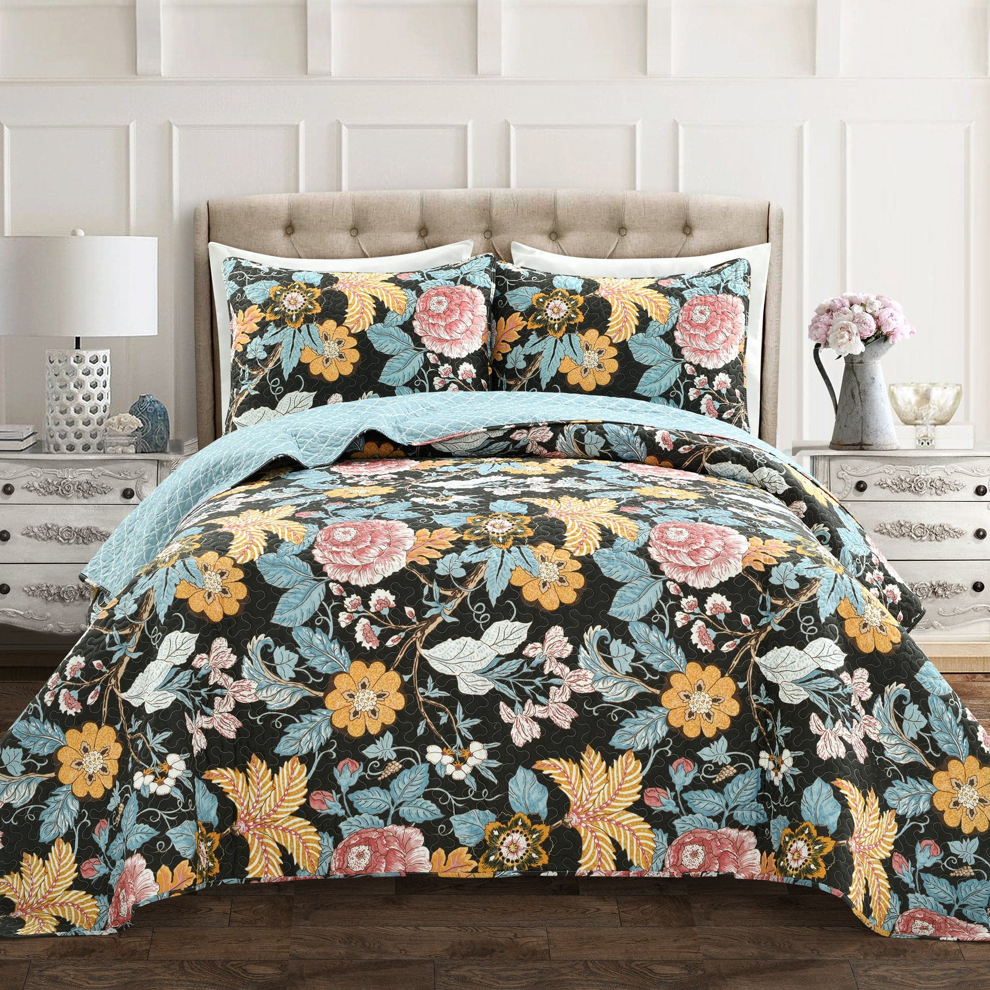 Sydney 3 Piece Quilt Set - Queen Size Bedding Set with Soft Microfiber, Lightweight & Breathable - Perfect for All Seasons, Home Decor & Guest Room