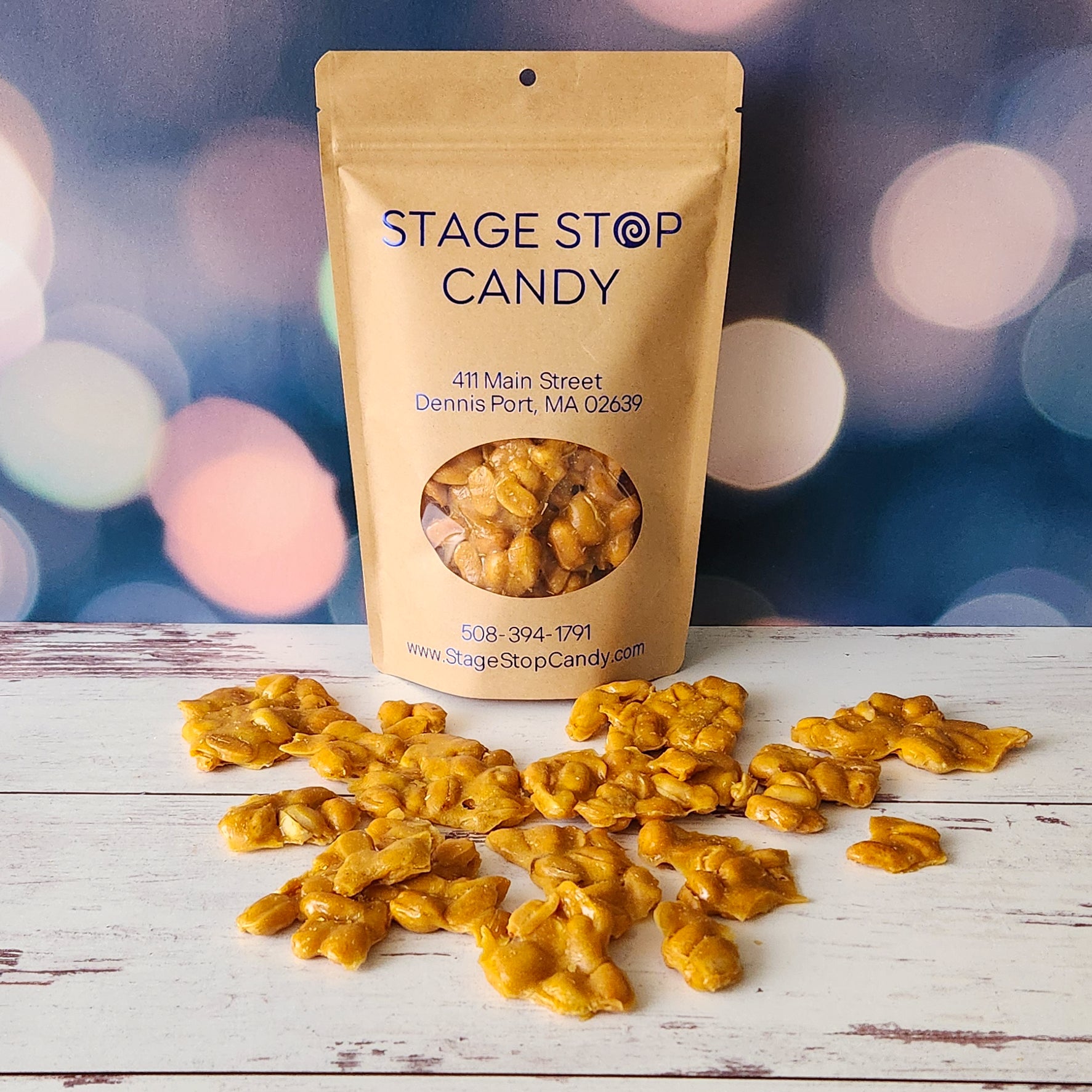 Crunchy Homemade Peanut Brittle Candy - Old Fashioned Sweet & Salty Nut Brittle Snack - Perfect for Gifts, Parties & Holiday Treats