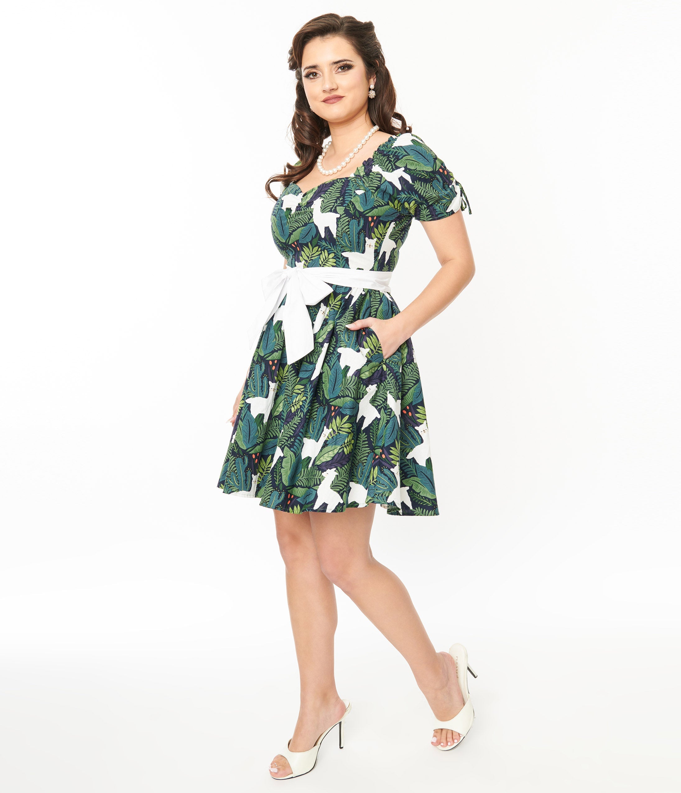 Vintage 1950s Green Leaf & Llama Print Cotton Dakota Flare Dress - Retro Swing Dress for Women, Perfect for Cocktail Parties, Tea Dances & Vintage Fashion Events
