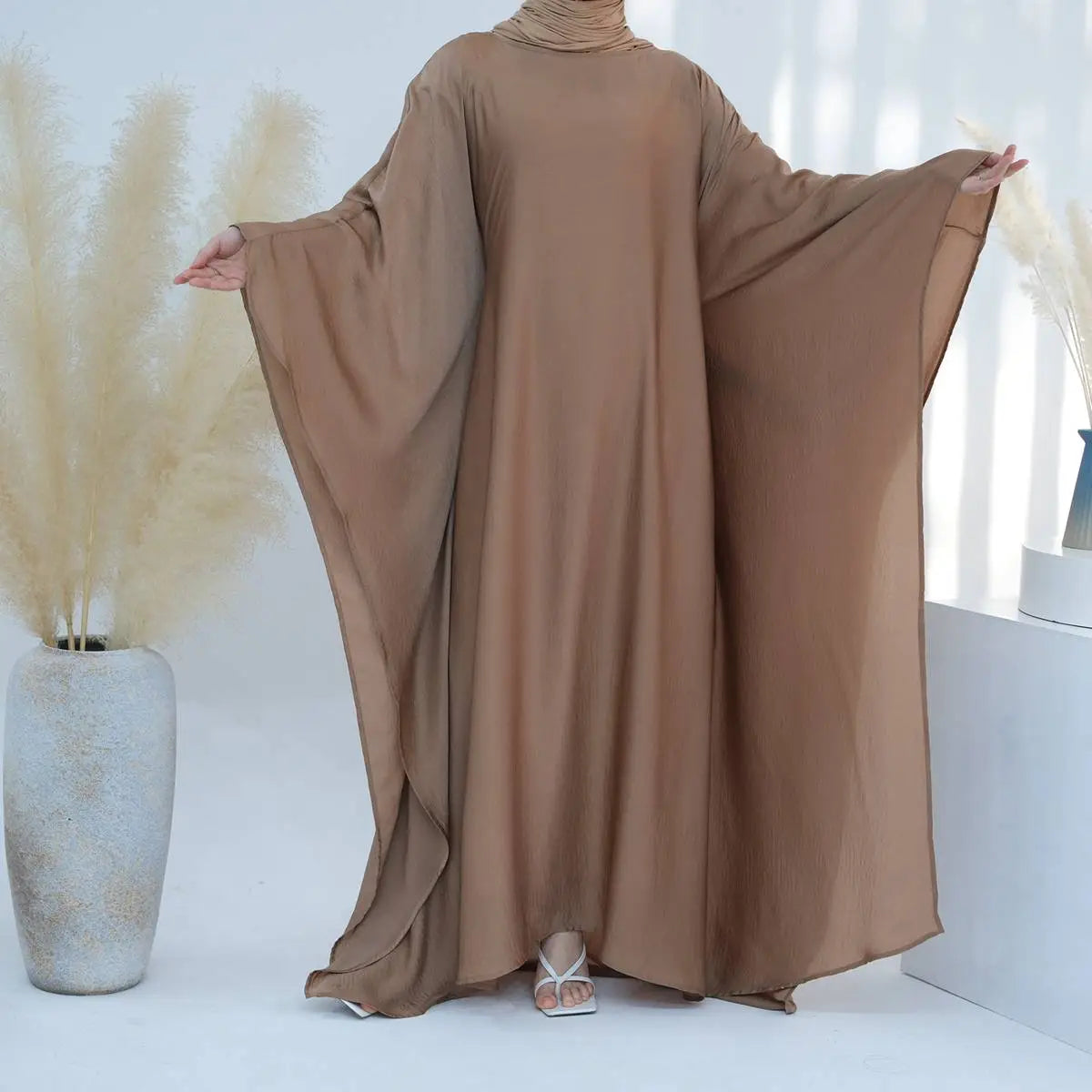 Elegant Batwing Sleeve Muslim Farasha Abaya Dress for Women - Modest Islamic Prayer Dress for Mosque & Special Occasions
