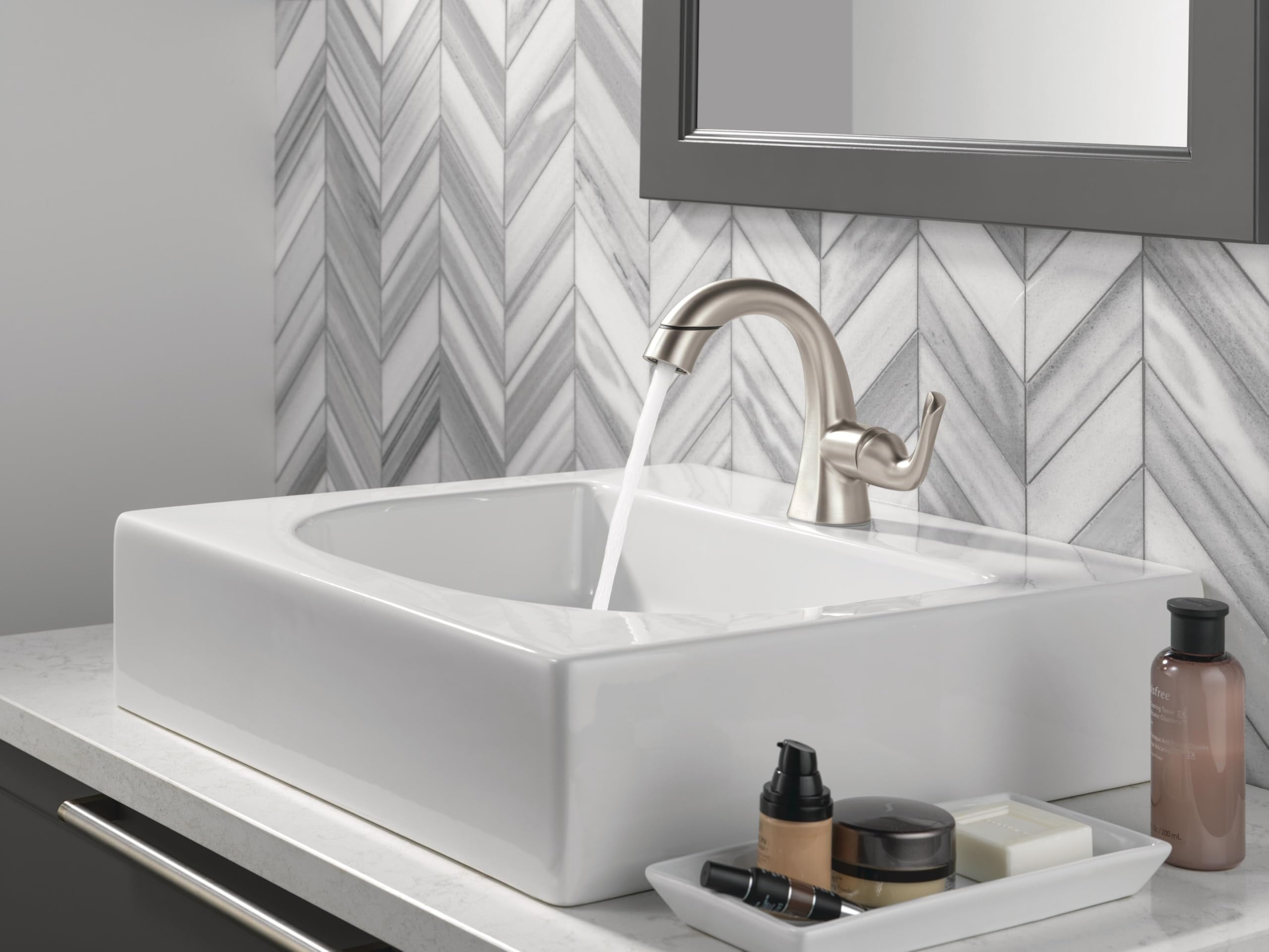 Delta Arvo Single-Handle Pull-Down Bathroom Faucet with Sprayer - Brushed Nickel SpotShield Finish (115840LF-SPPD) - Perfect for Modern Bathroom Sinks & Vanities