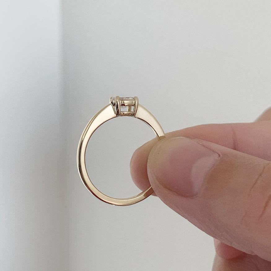 East West Oval Diamond Solitaire Ring - 14K Gold Engagement Ring for Women, Elegant Wedding Band, Anniversary Gift for Her | Perfect for Proposals, Bridal Jewelry & Special Occasions