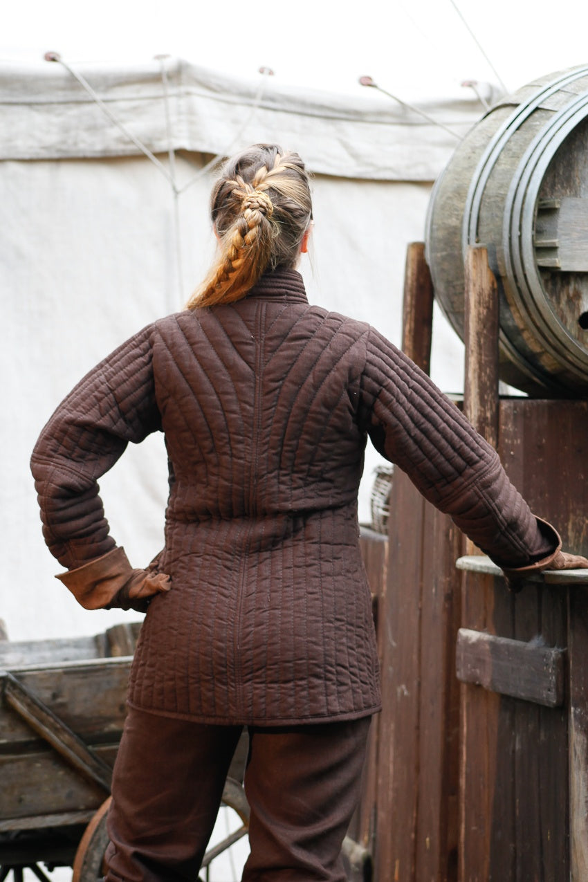 Medieval Gambeson Greifenfels Brown - Historical Armor for LARP, Cosplay & Reenactment - Perfect for Renaissance Fairs & Medieval Events