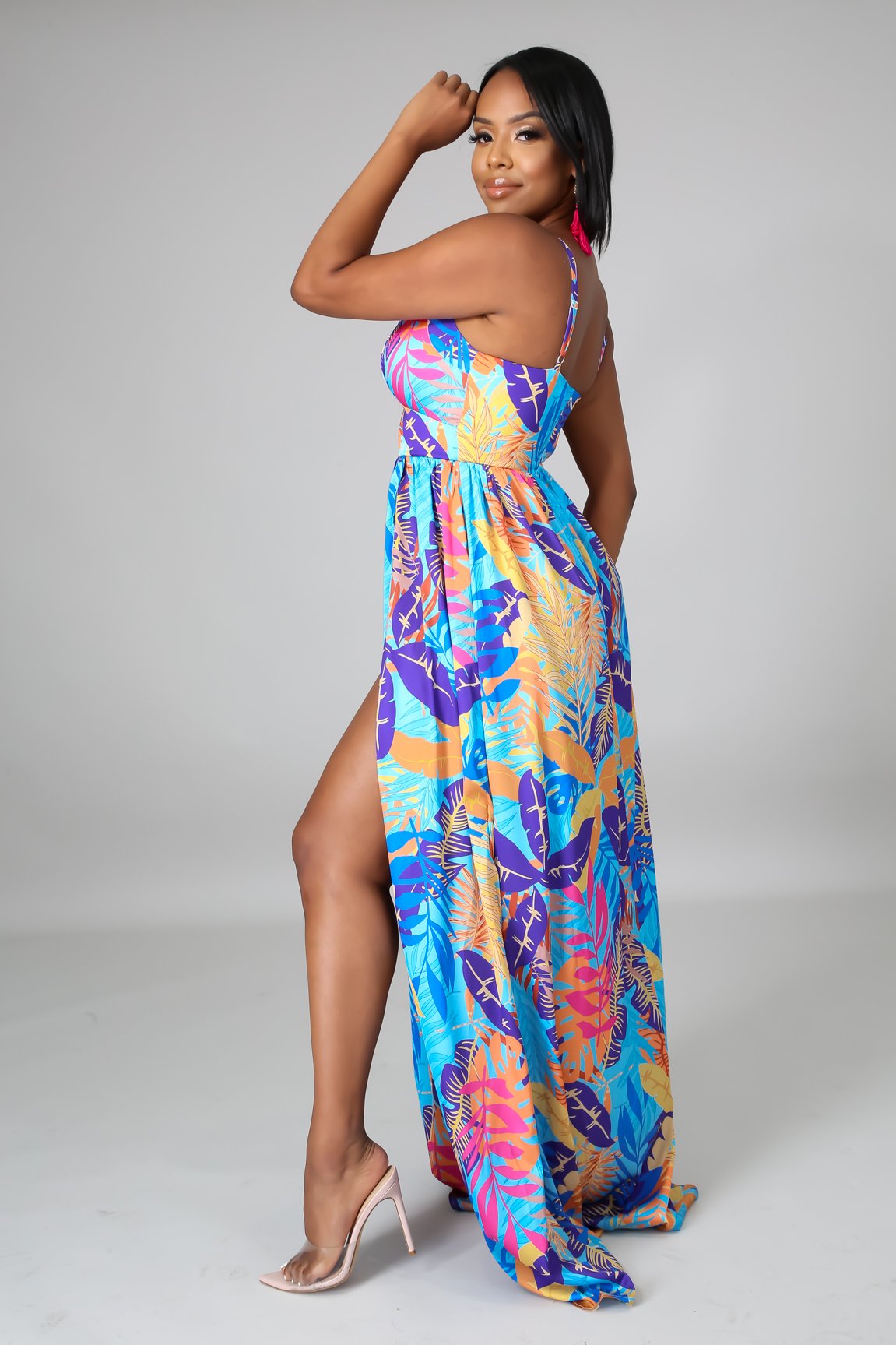 Stylish Tropical Resort Dress in Blue Multi - Perfect for Beach Vacations, Summer Getaways & Poolside Lounging