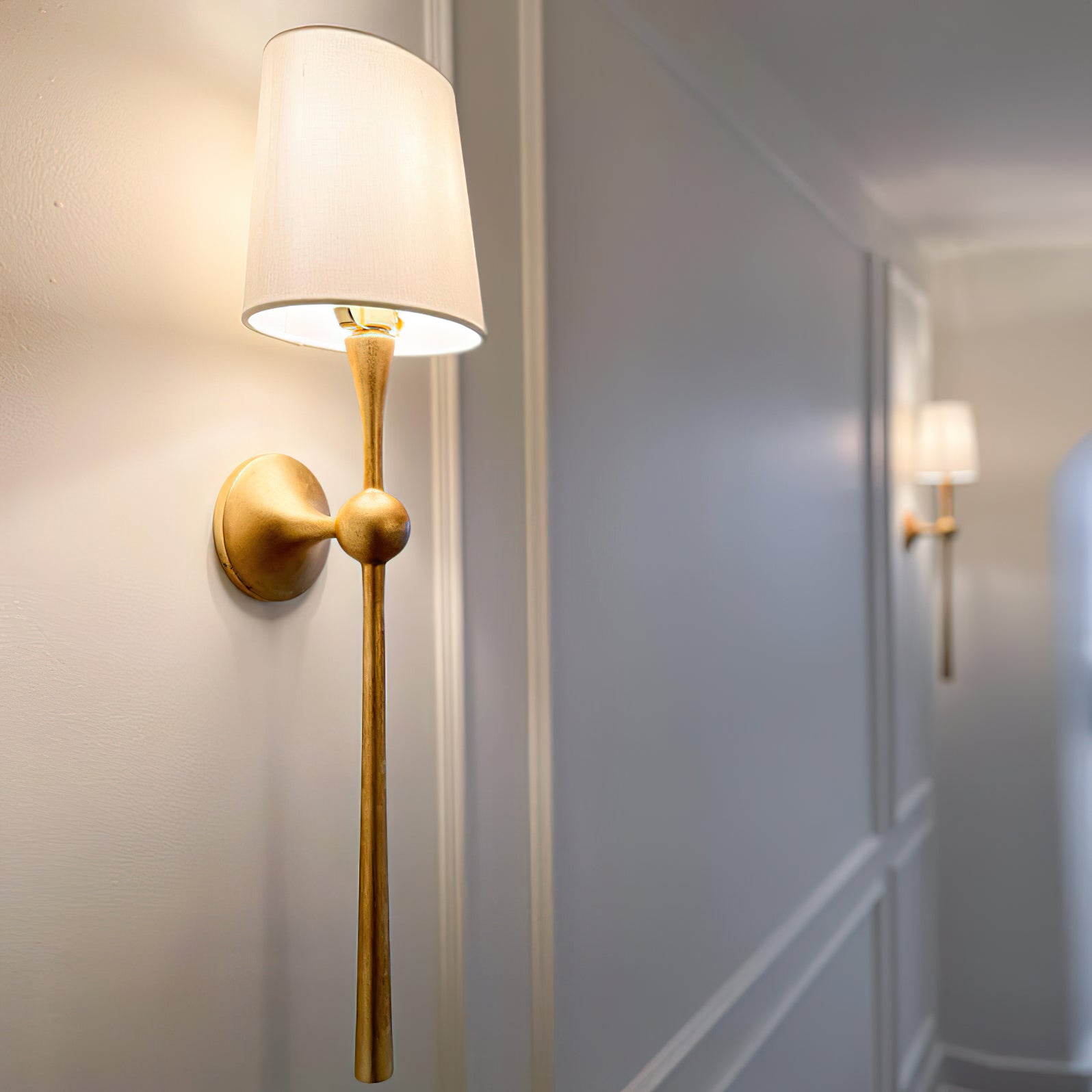 Dagny Modern Wall Light - Sleek LED Sconce for Living Room, Bedroom & Hallway - Energy Efficient Indoor Lighting Fixture - Perfect for Home Decor & Ambient Illumination
