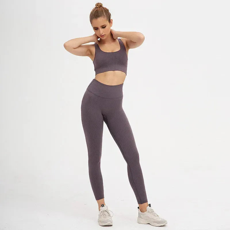 2-Piece Seamless Women's Yoga Outfit - Push Up Sports Bra & High Waist Leggings Gym Set for Workouts, Running & Yoga | Moisture-Wicking Activewear for Women