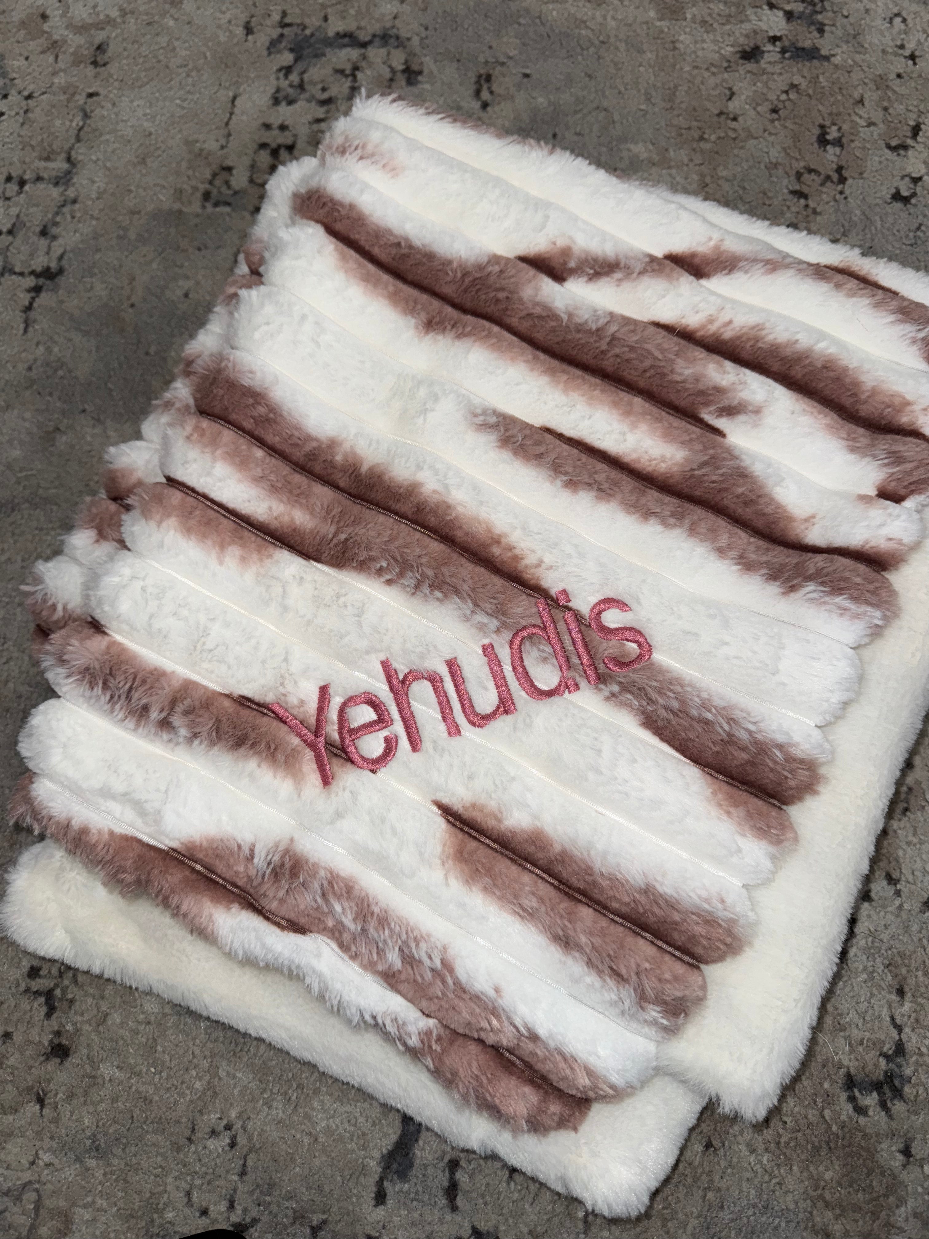 Soft Confetti Mauve & White Minky Blanket - Ultra Plush Fleece Throw for Adults & Kids - Perfect for Bed, Couch, Nursery & Gift Giving