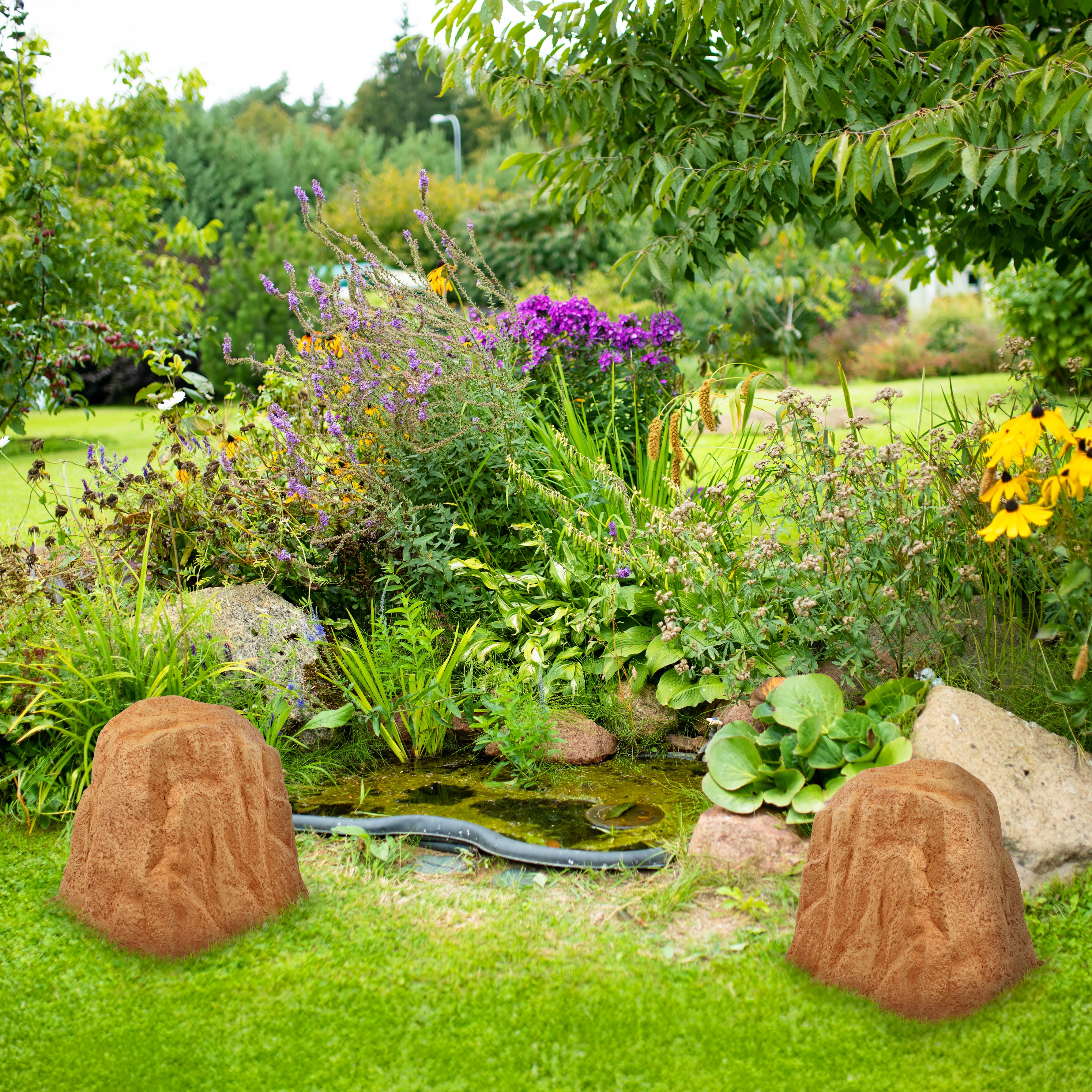 Sunnydaze Polyresin Landscape Rock Cover with Stakes - Decorative Outdoor Garden Rock Cover for Yard, Lawn, and Patio - Perfect for Hiding Utility Boxes, Cables, and Unsightly Objects