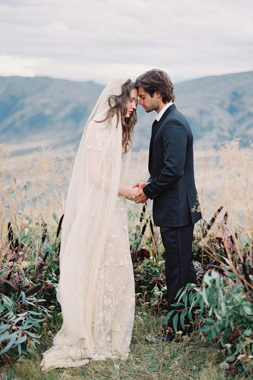 Elegant Magnolia Silk Tulle & French Lace Juliet Cap Wedding Veil - Perfect for Bridal Ceremonies, Vintage Weddings & Romantic Photo Shoots