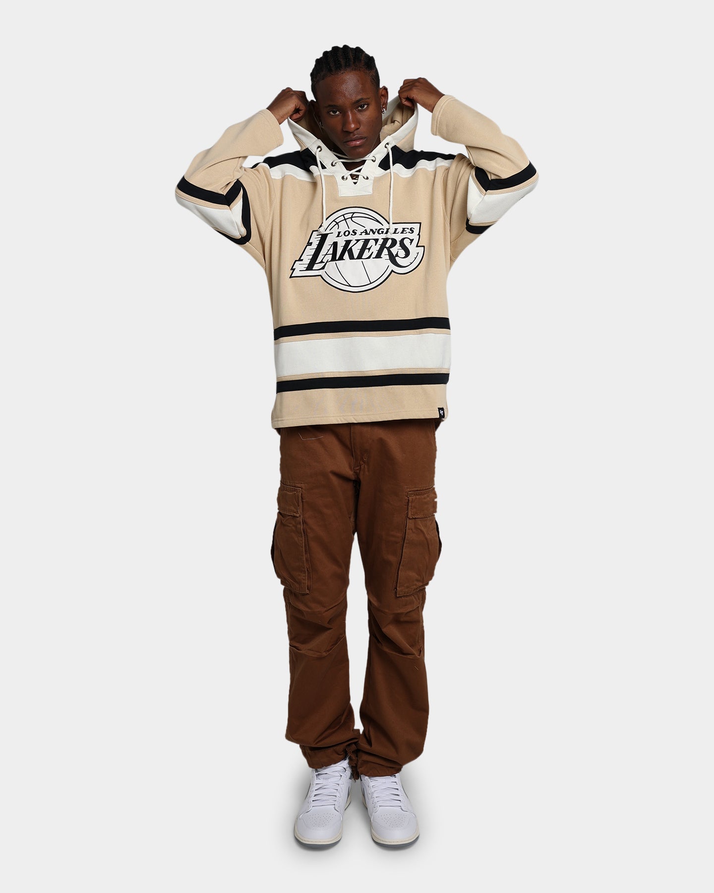 47 Brand Los Angeles Lakers Superior Lacer Hoodie - NBA Team Logo Pullover Sweatshirt for Men & Women | Cozy Casual Wear for Basketball Fans, Game Day & Street Style