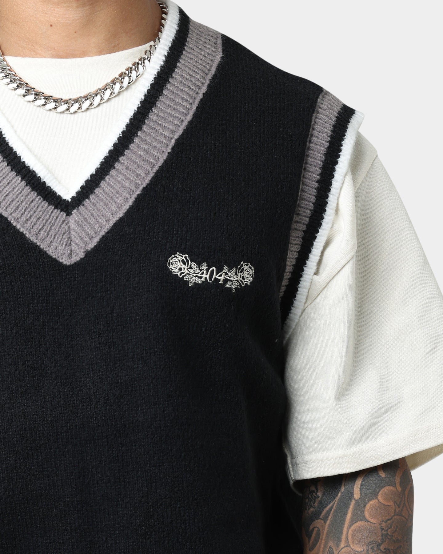 404 Heritage Vest Black - Stylish Men's Casual Vest for Outdoor Adventures & Urban Fashion