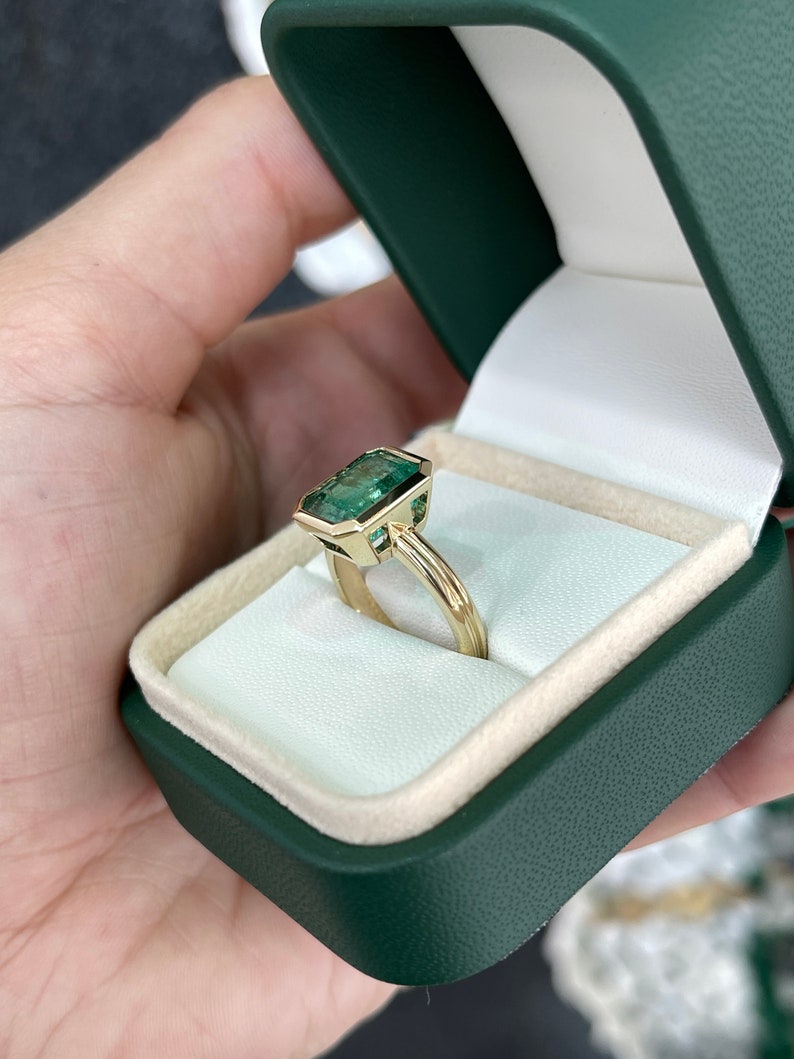 4.45ct 14K Natural Vertical Emerald Bezel Solitaire Split Shank Gold Ring for Women - Anniversary, Engagement & Wedding Gift - Perfect for Proposals, Bridal Jewelry & Special Occasions
