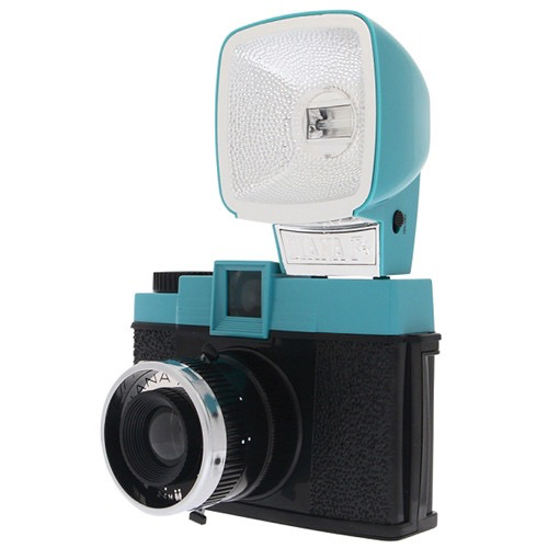 Lomography Diana F+ 120 Film Camera with Flash - Teal & Black Retro Vintage Style | Perfect for Creative Photography, Travel & Artistic Shots