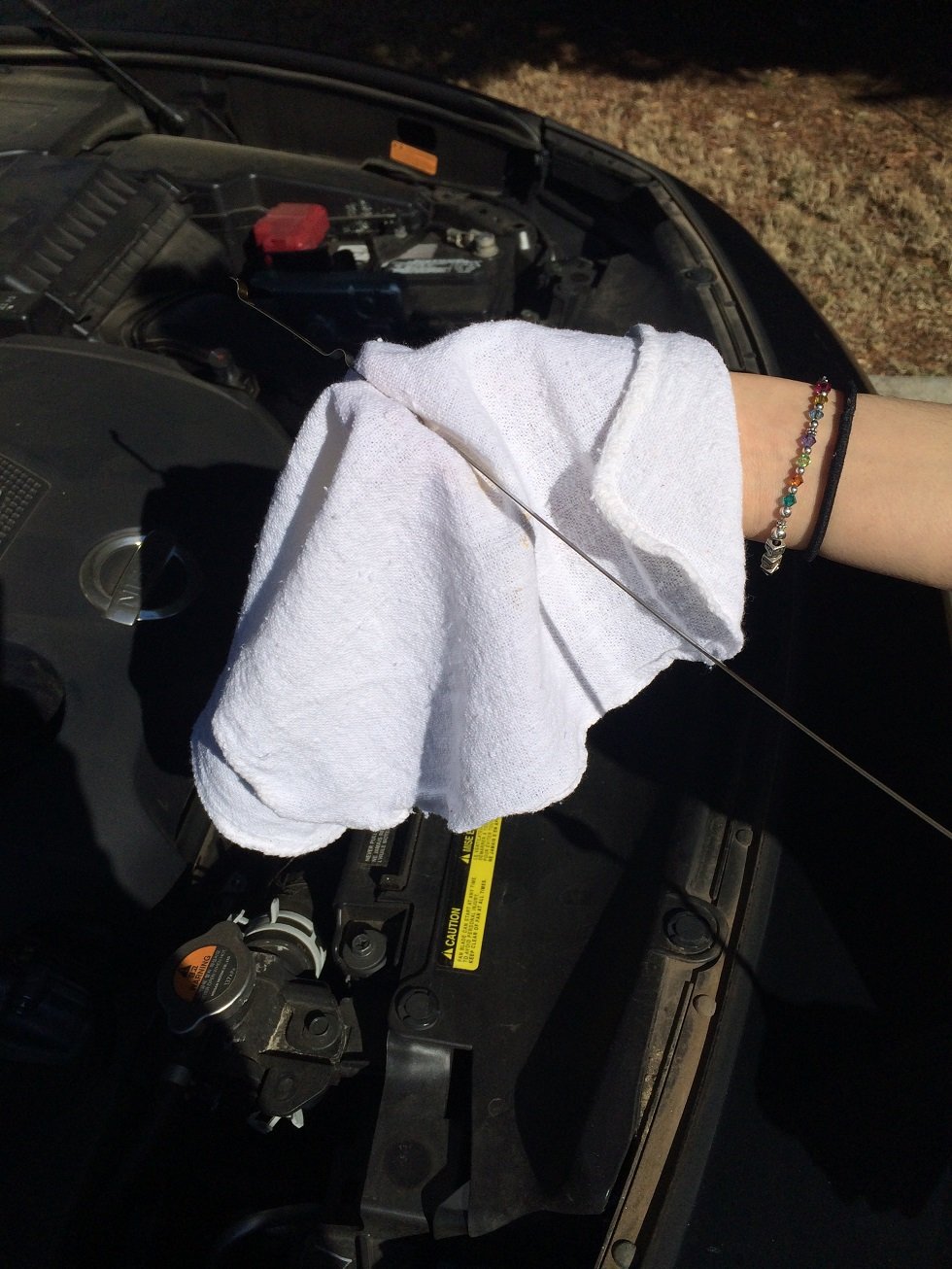 Premium White Auto Mechanic Shop Towels - 500 Pack (13x13 Inch) 100% Cotton Commercial Grade Wipers for Oil Spills, Tools & Machinery Cleaning - Ideal for Auto Body Shops, Garages & Home Use