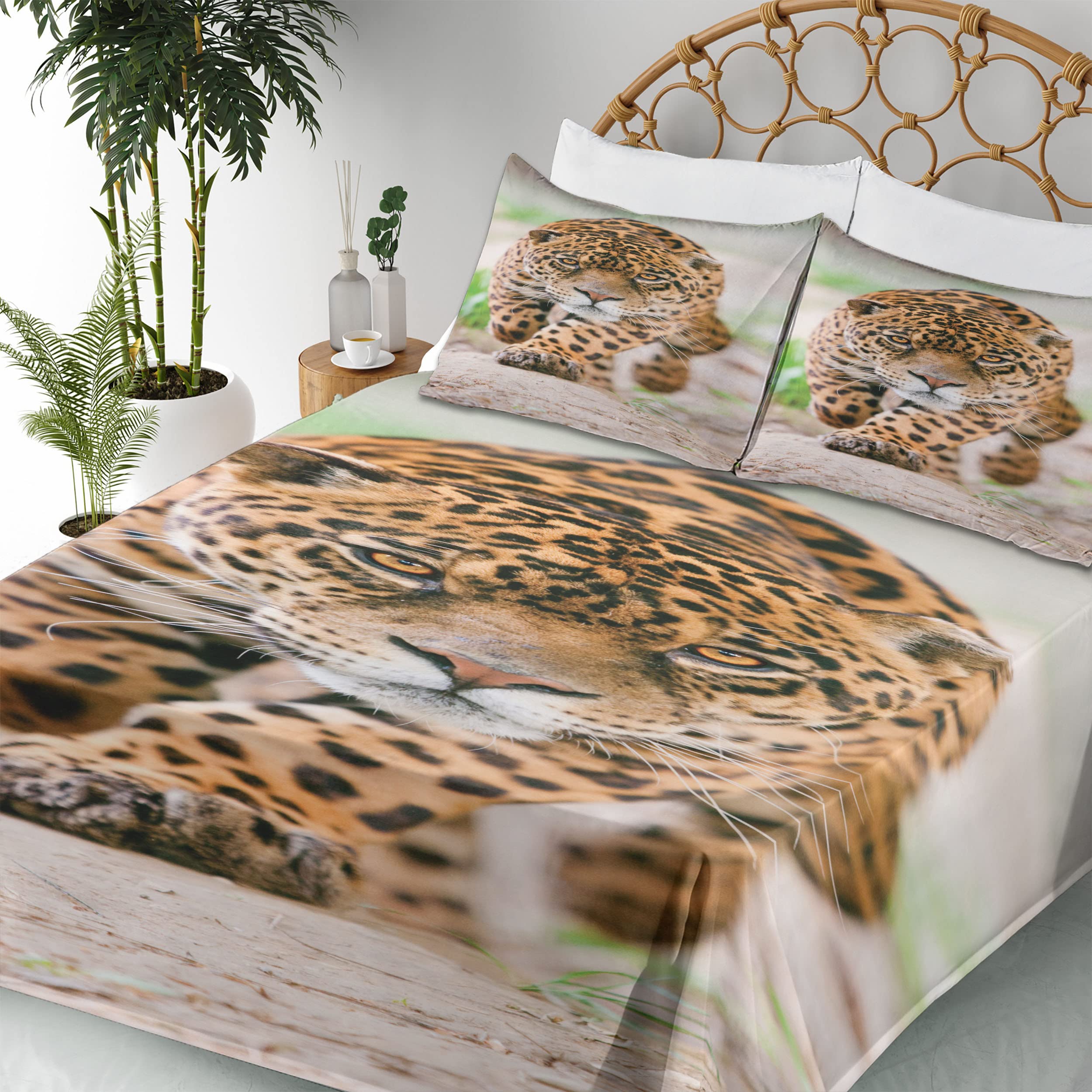 Ambesonne Leopard Print 4-Piece King Size Sheet Set - Jungle Wildlife Safari Bedding with Fitted Sheet, Flat Sheet & Pillowcases in Yellow & Beige | Perfect for African-Themed Bedrooms, Guest Rooms & Wild Animal Lovers