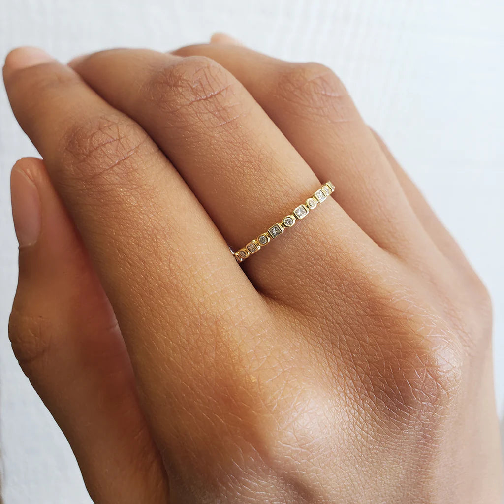 Kate Princess Cut & Round Diamond Wedding Band Ring for Women - Elegant Bridal Jewelry for Engagement, Anniversary & Special Occasions