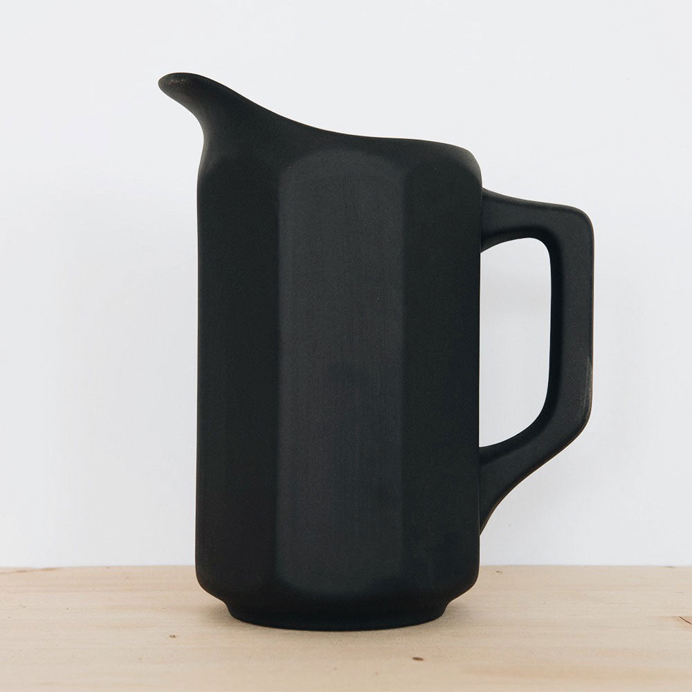 Premium Black Stoneware Pitcher - Handcrafted Ceramic Water Jug for Kitchen, Dining & Home Decor - Perfect for Iced Tea, Lemonade & Entertaining Guests