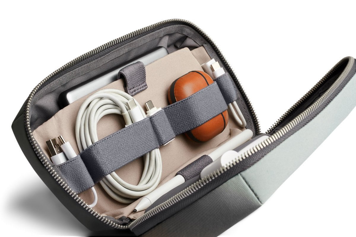 Bellroy Tech Kit - Premium Travel Organizer for Cables, Chargers & Accessories | Perfect for Business Trips, Commuting & Daily Use