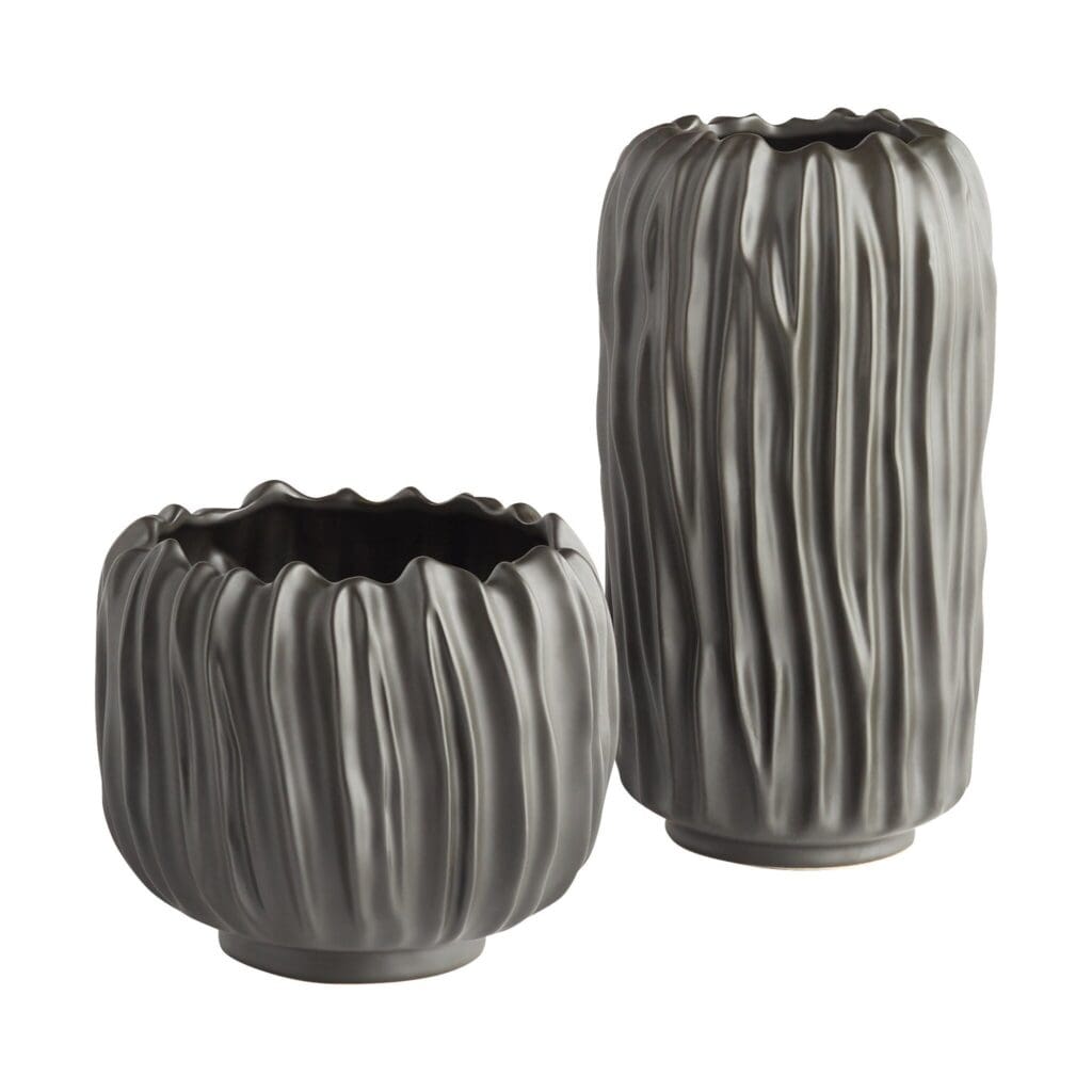 Cyan Design 11477 Abyssus Vase - Large Black Ceramic Vase for Home Decor, Centerpiece, Living Room, Dining Table, Wedding & Event Floral Arrangements