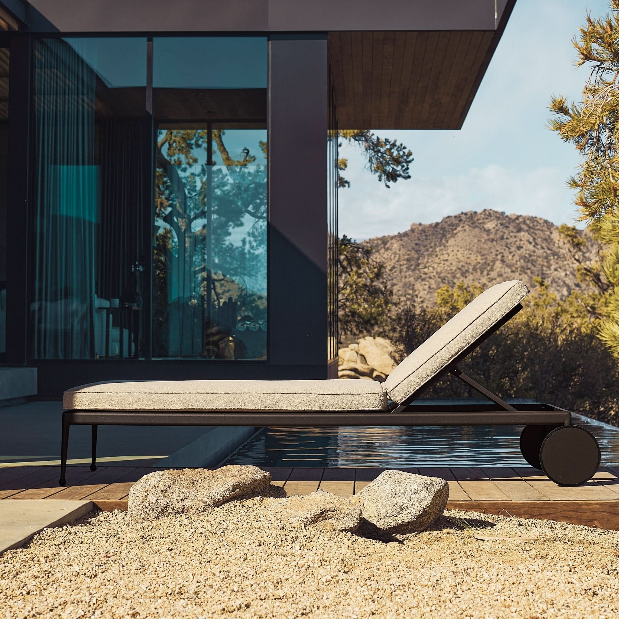 Andre Sun Lounge Chair - Outdoor Patio Furniture for Poolside, Beach, Garden Relaxation & Sunbathing