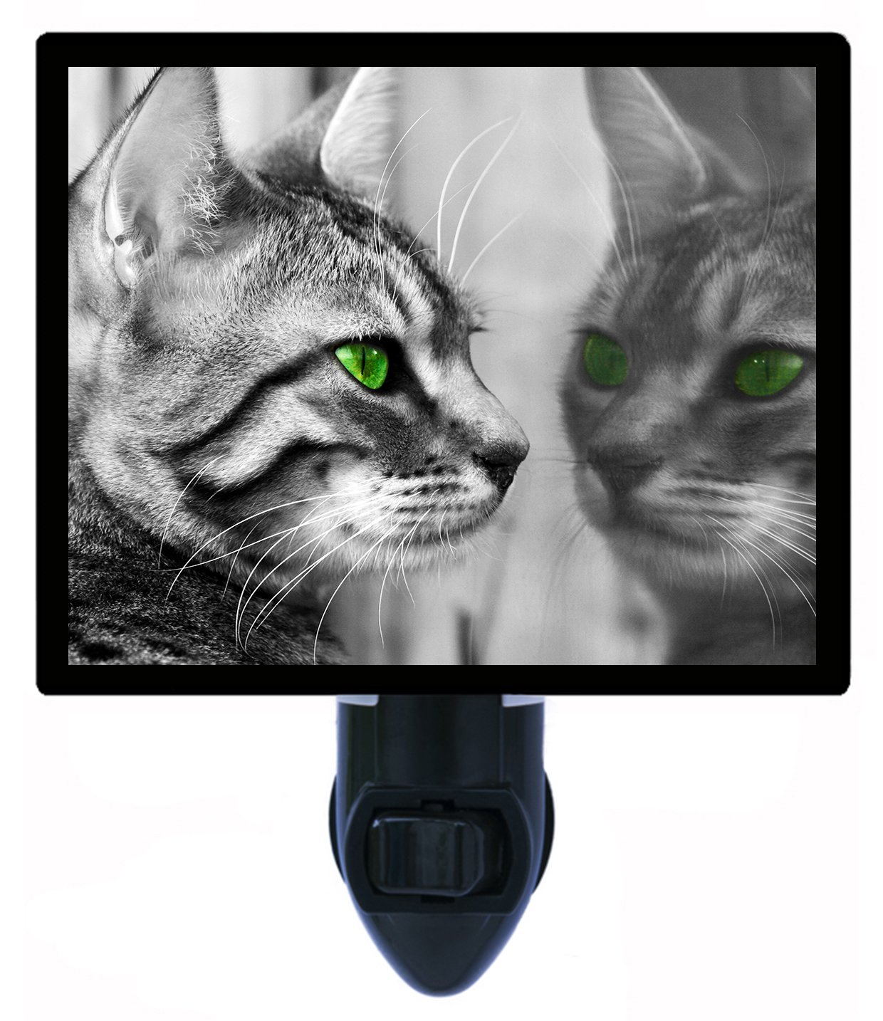Cat Night Light - Green Reflection LED Night Light for Cats | Perfect for Bedroom, Nursery, or Hallway Safety Lighting