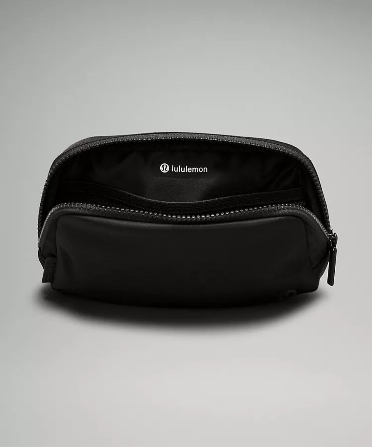 Lululemon Everywhere Belt Bag - Stylish & Functional Waist Pack for Running, Travel & Daily Use | Water-Resistant & Hands-Free Convenience