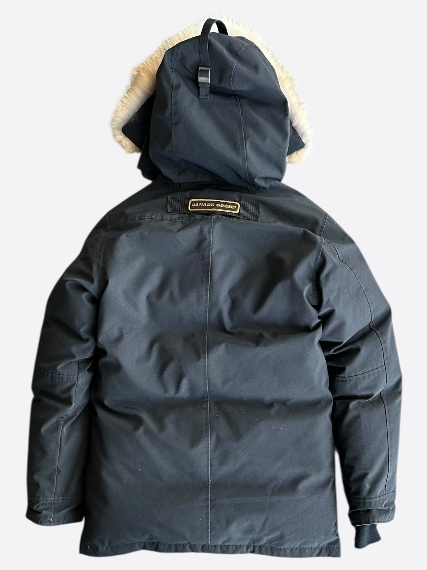 Canada Goose Black Fusion Chateau Men's Winter Jacket - Waterproof, Windproof Parka for Extreme Cold Weather - Perfect for Snowboarding, Skiing & Outdoor Adventures