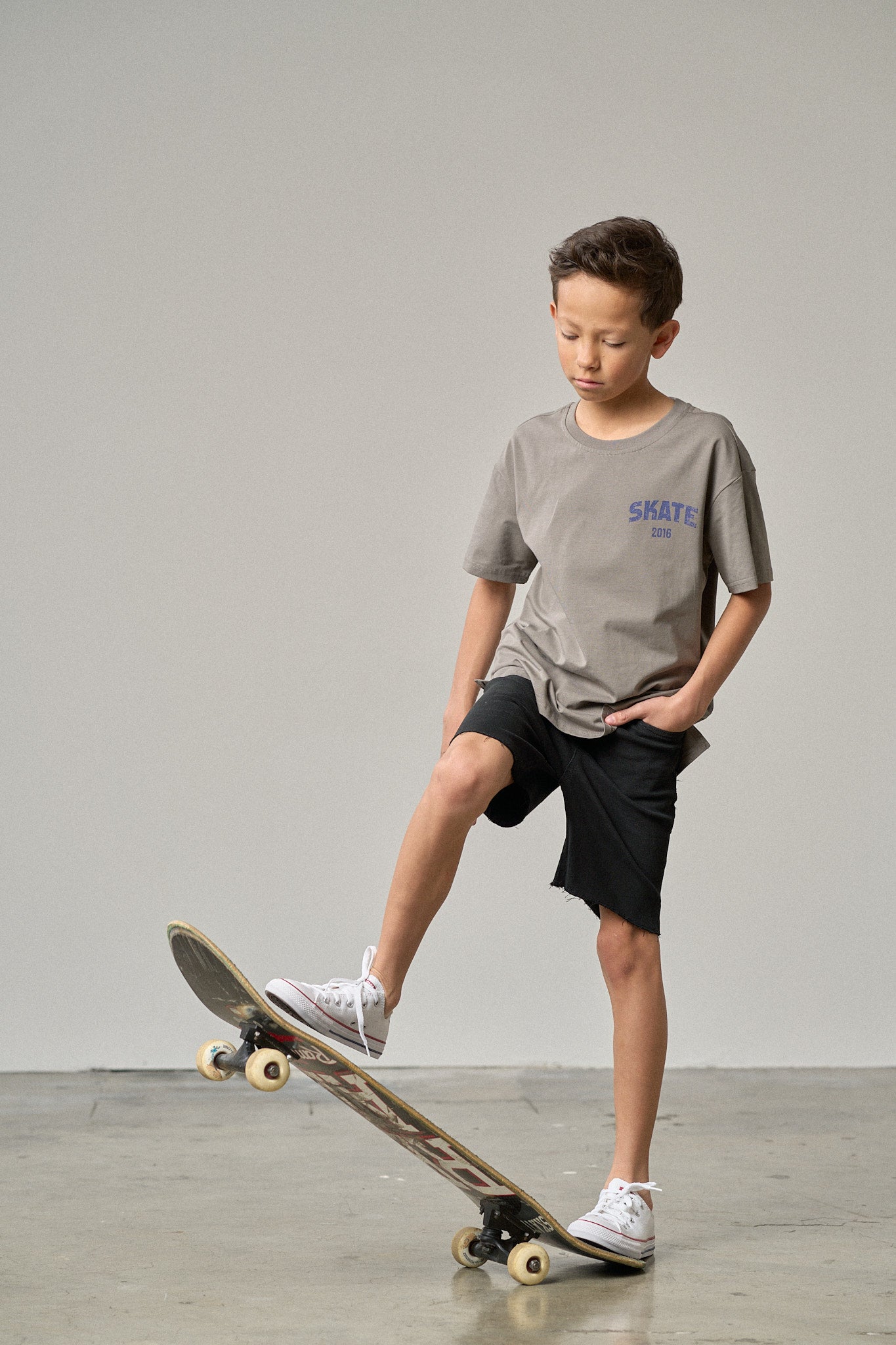 Skate Bro Tee - Trendy Skateboard T-Shirt for Men | Cool Streetwear Graphic Tee | Perfect for Skateboarding, Casual Wear & Urban Fashion