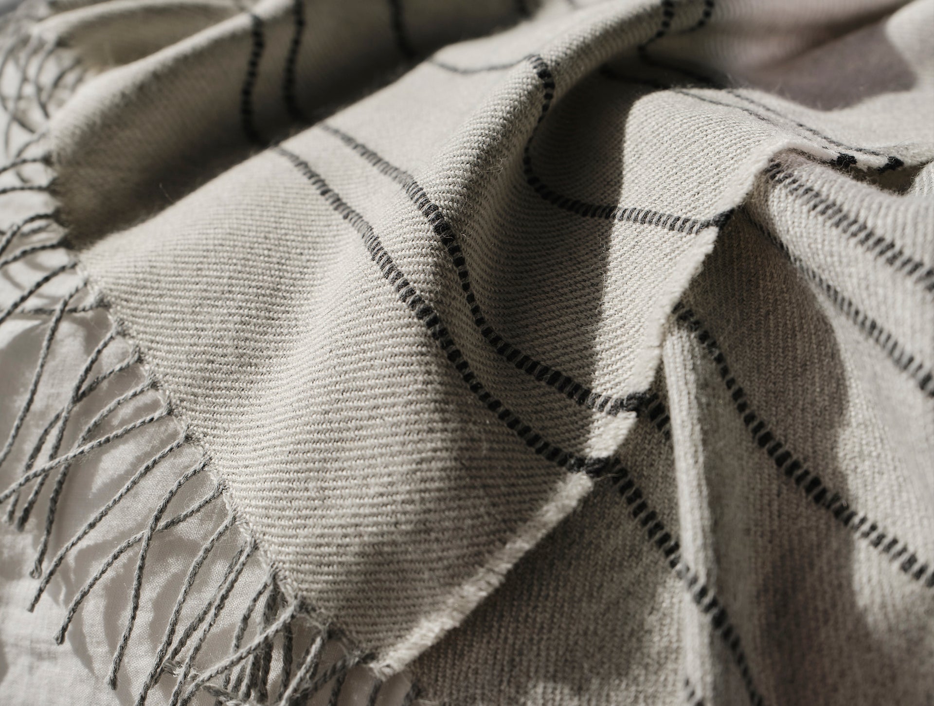 Lima Reversible Alpaca Throw Blanket - Soft & Luxurious Handmade Alpaca Wool Blanket for Couch, Bed & Home Decor - Perfect for Cozy Evenings & Gift Giving