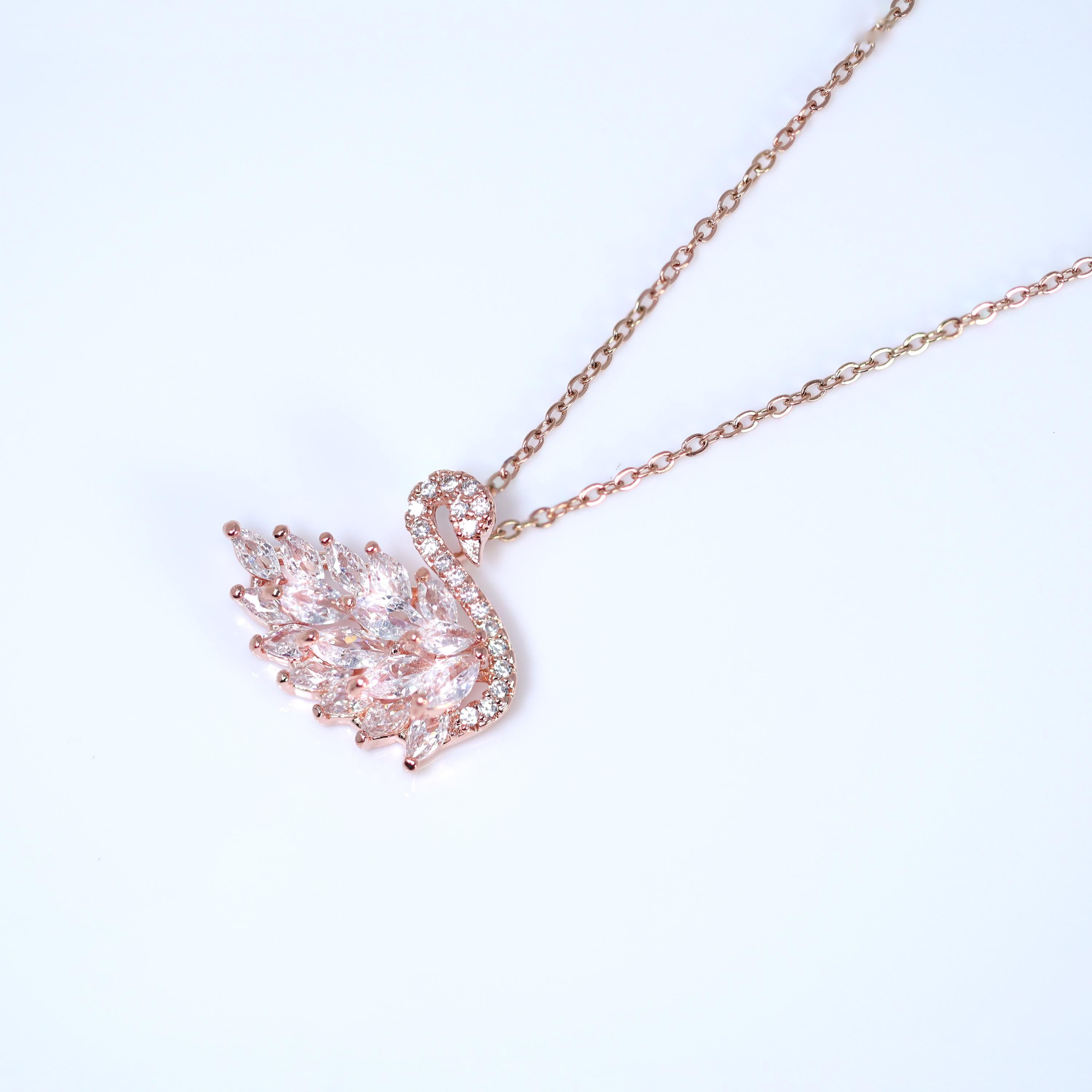 Swarovski Crystal Dainty Swan Necklace - Elegant Bridal Jewelry & Minimalist Statement Necklace for Wedding, Anniversary & Special Occasions
